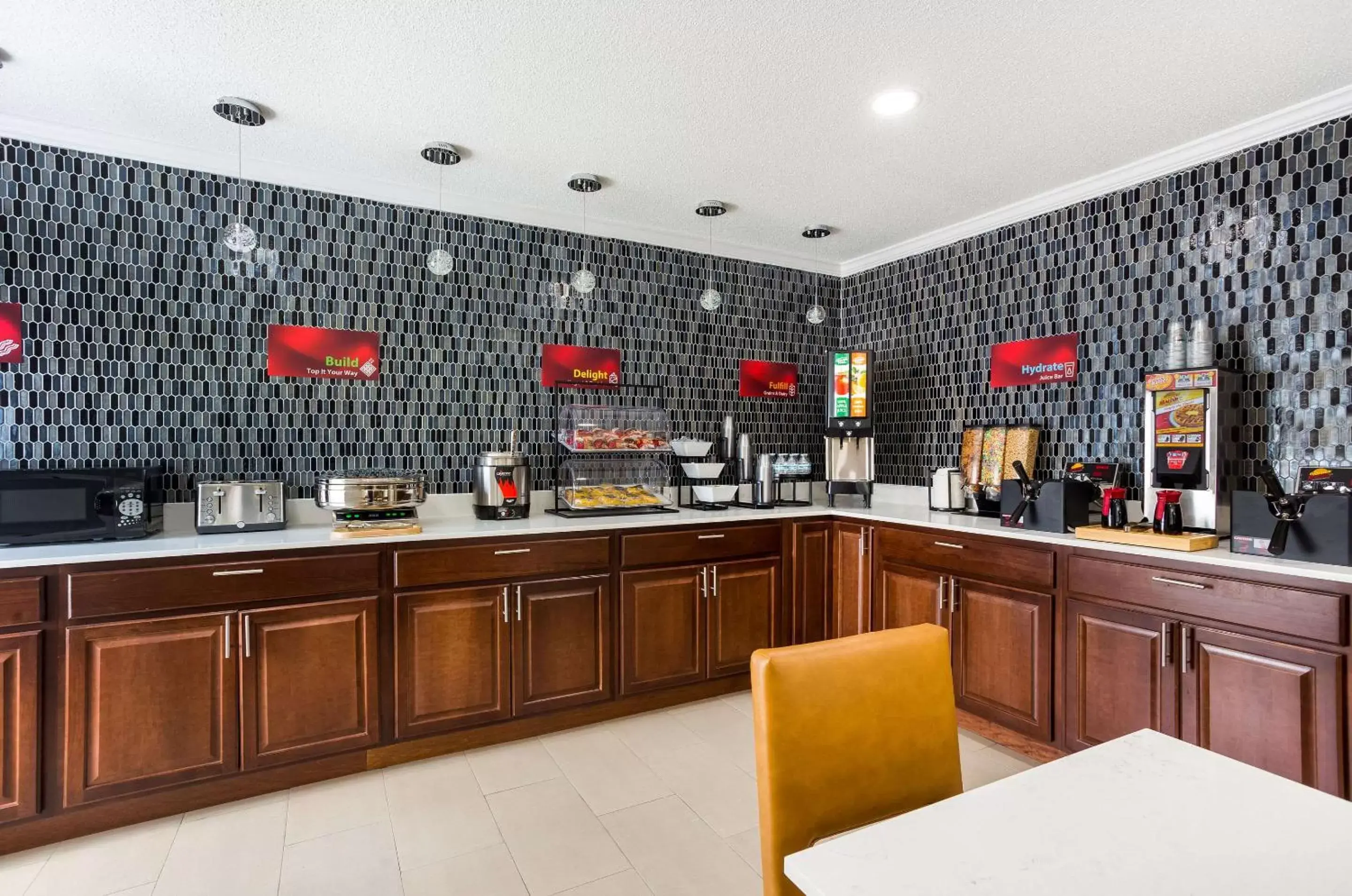 Breakfast in Quality Inn South Bend near Notre Dame Breakfast in Quality Inn South Bend near Notre Dame