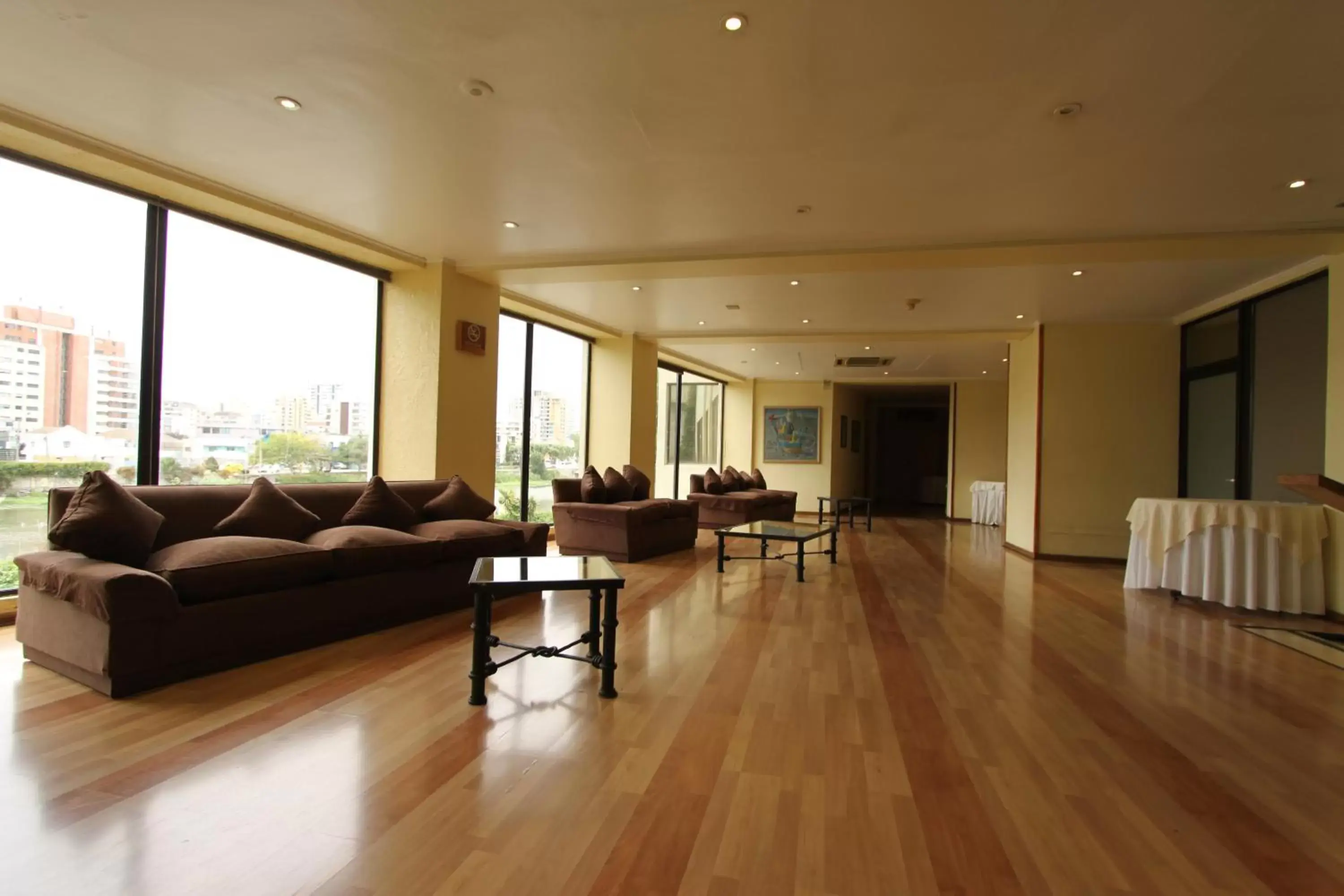 Business facilities, Seating Area in Gala Hotel