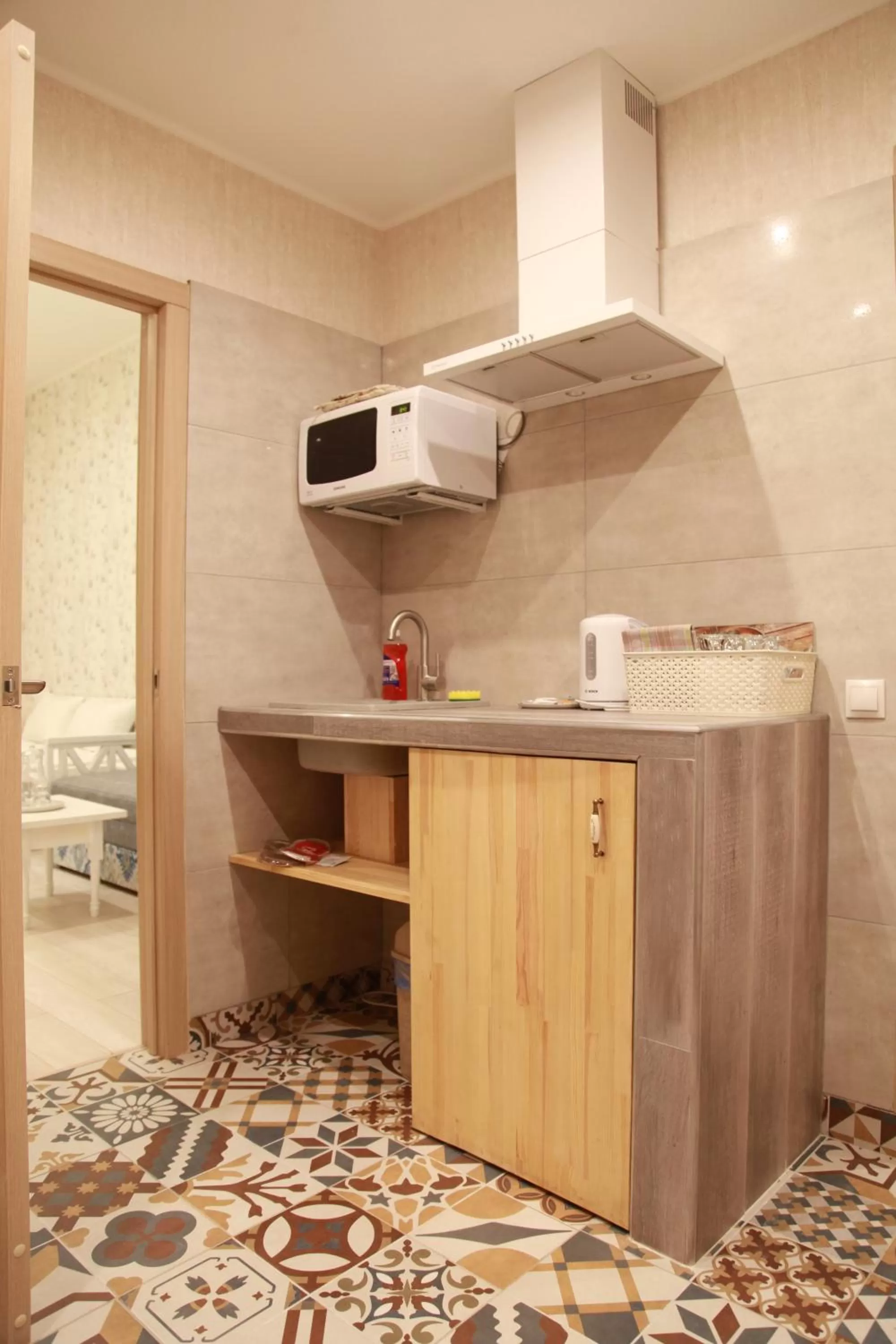 WINE & ROSE BOUTIQUE HOTEL