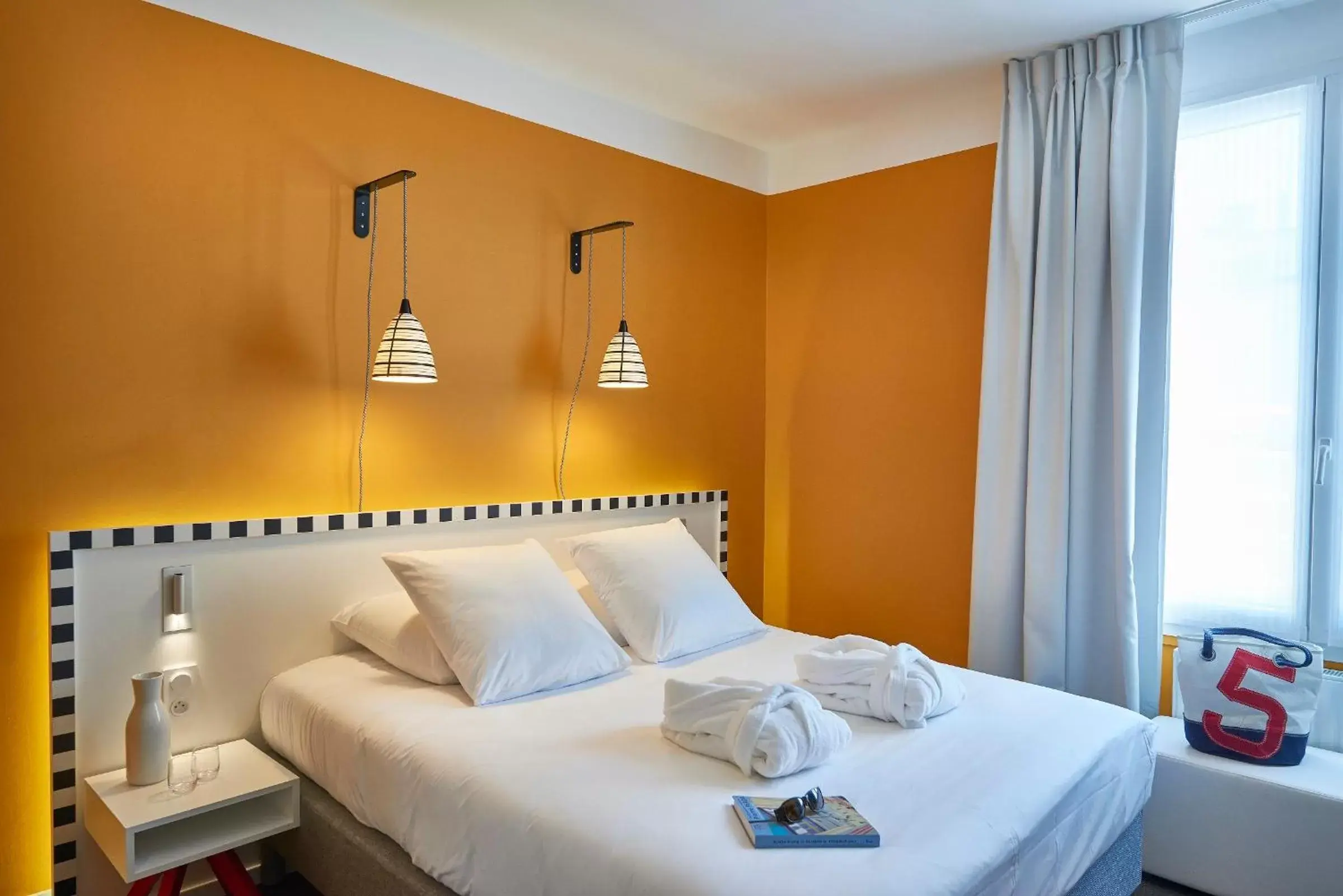 Bedroom, Bed in Hotel Mercure Brest Centre Les Voyageurs