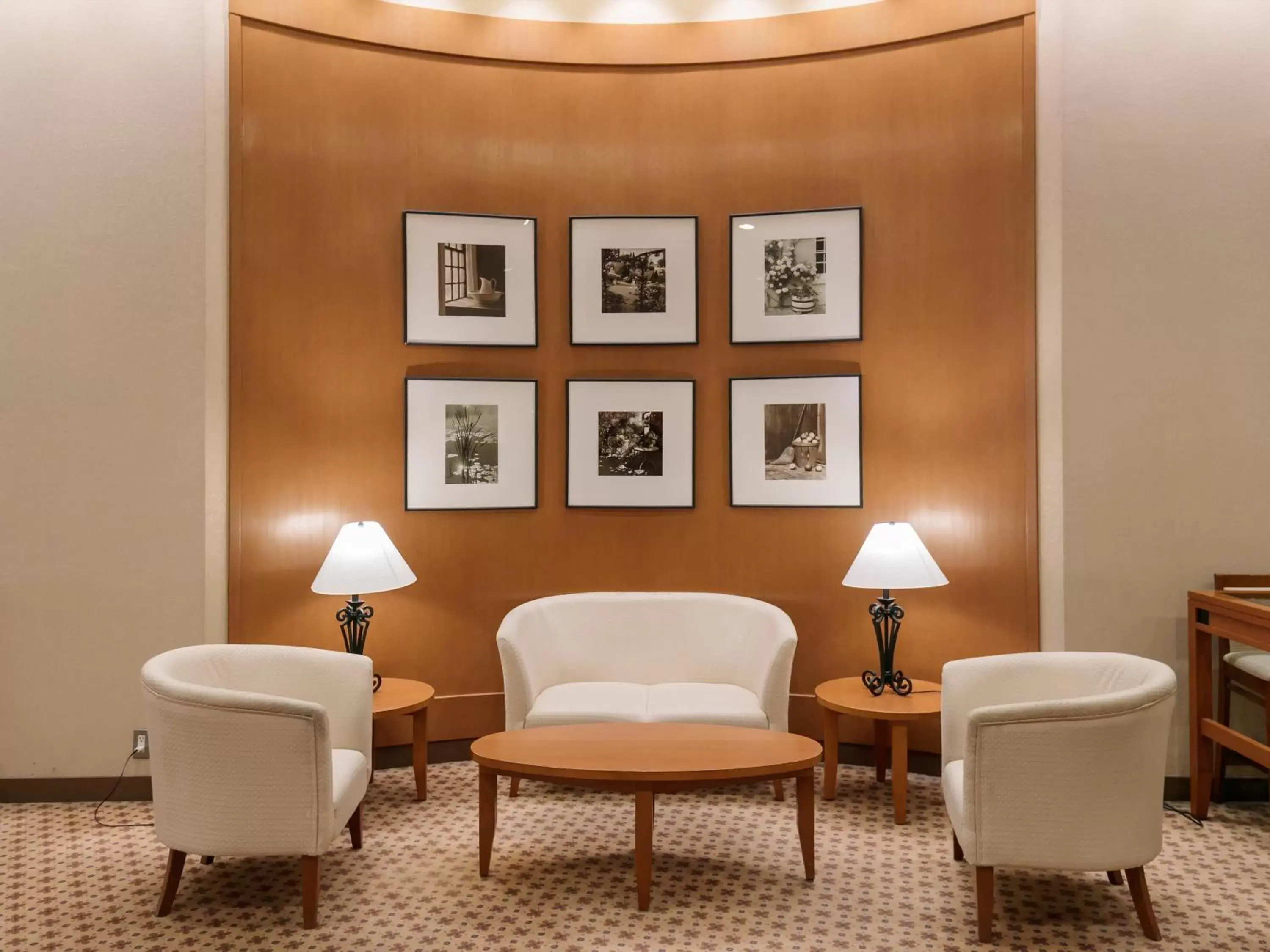 Area and facilities, Seating Area in HOTEL MYSTAYS PREMIER Narita