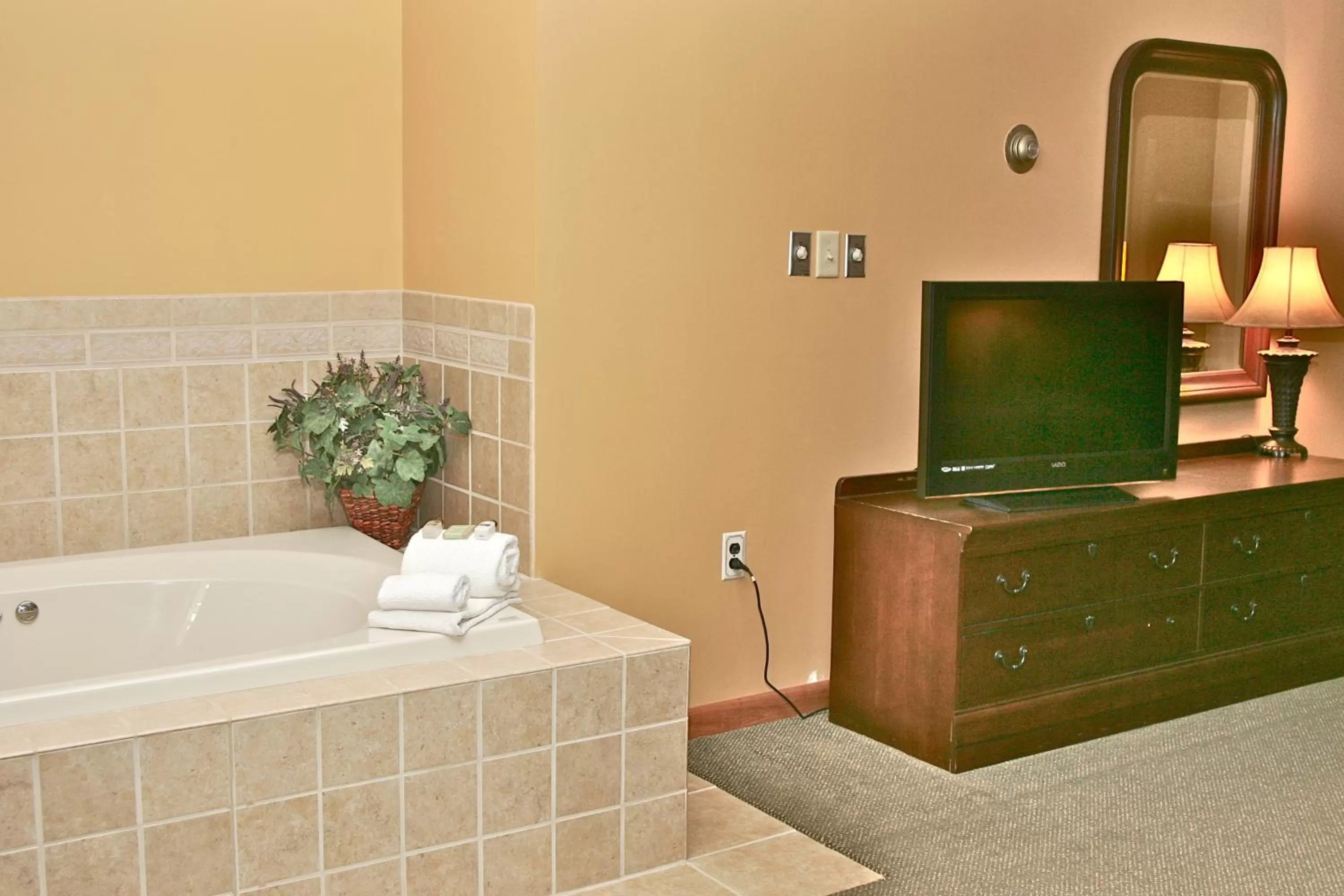 Photo of the whole room in Stone Fence Resort