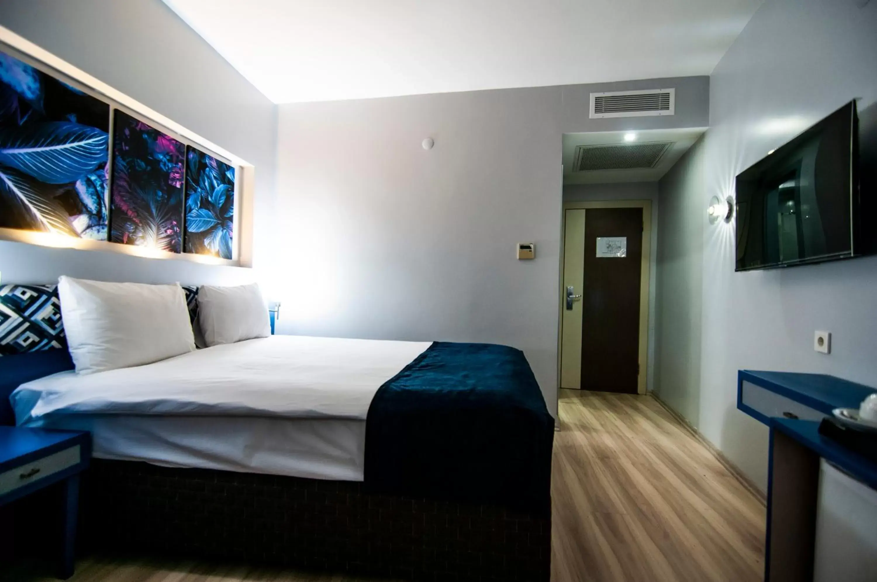 Bed in Lapis Inn Hotel & Spa ( Ex. Ambassador Hotel)