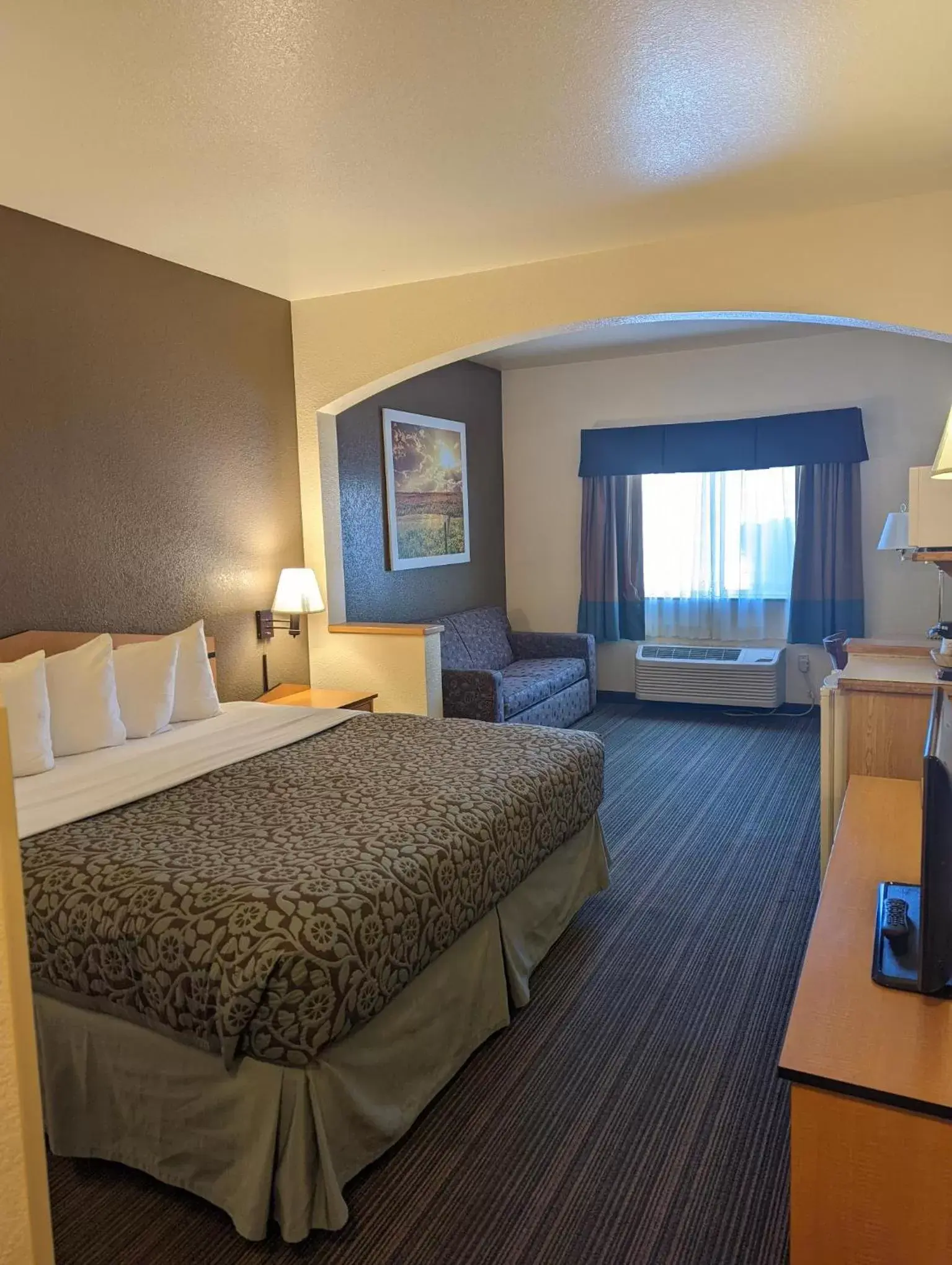 Bedroom, Bed in Days Inn & Suites by Wyndham Castle Rock