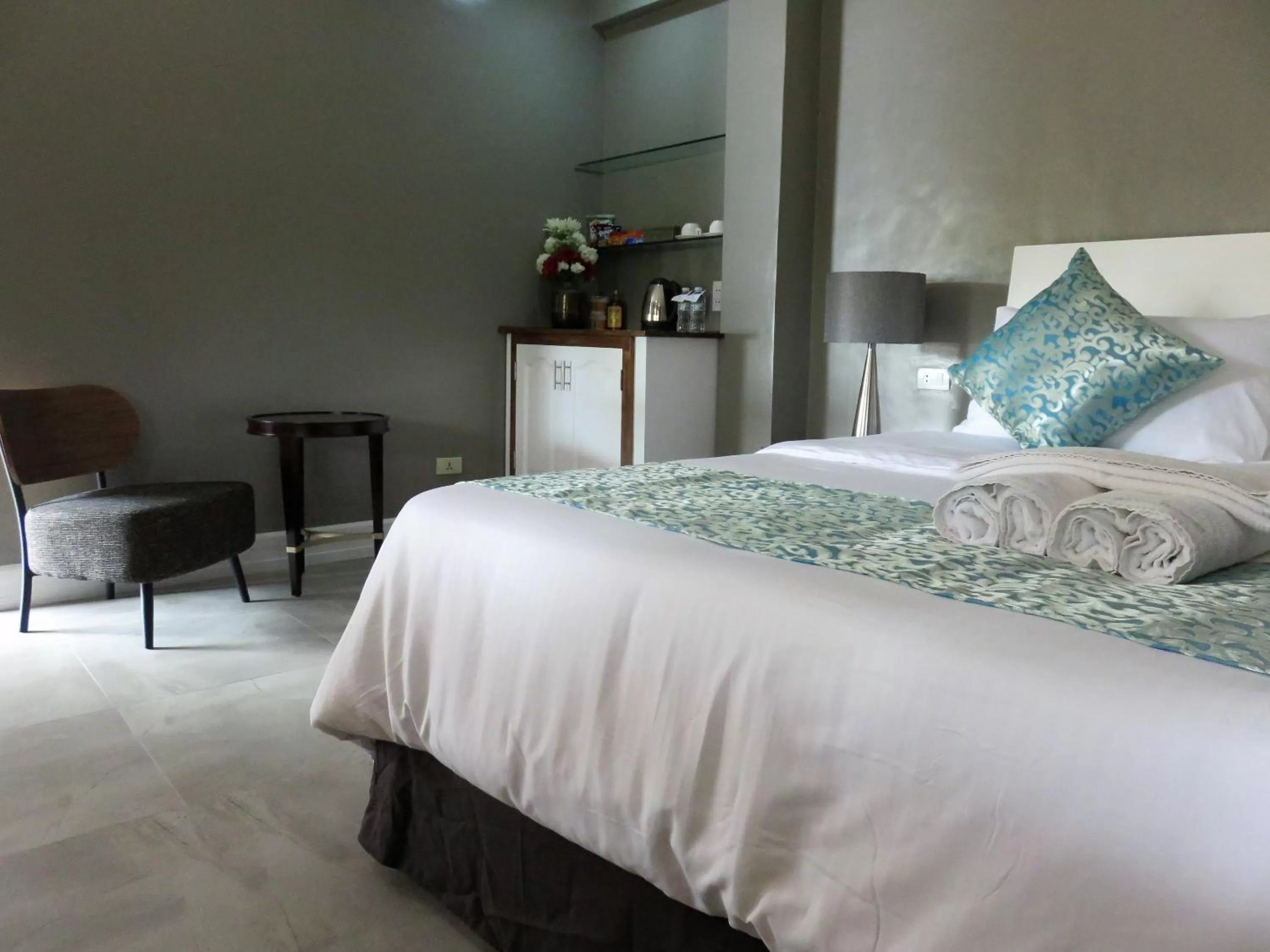 Bed in Kav&#x27;s Beach Resort