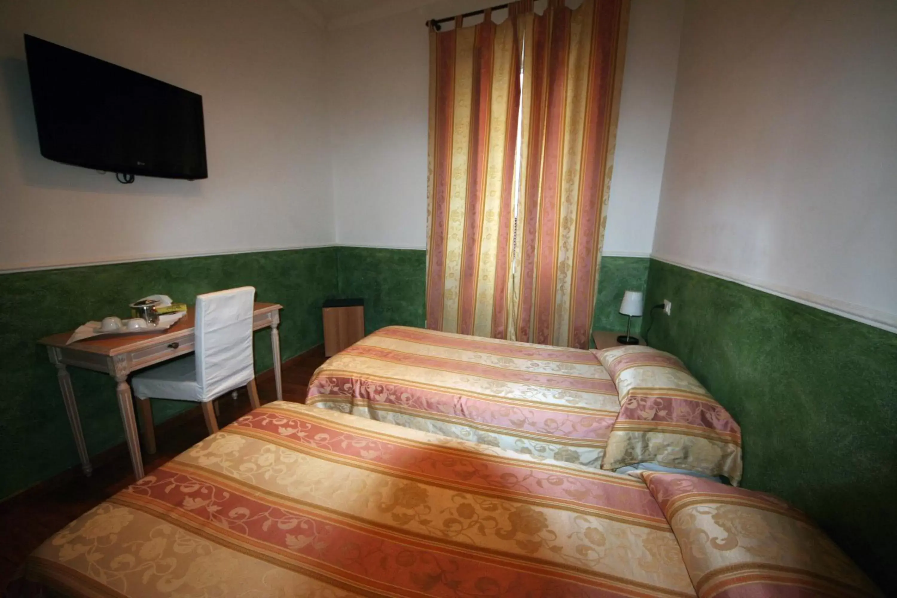 Photo of the whole room, Bed in Residenza Ki