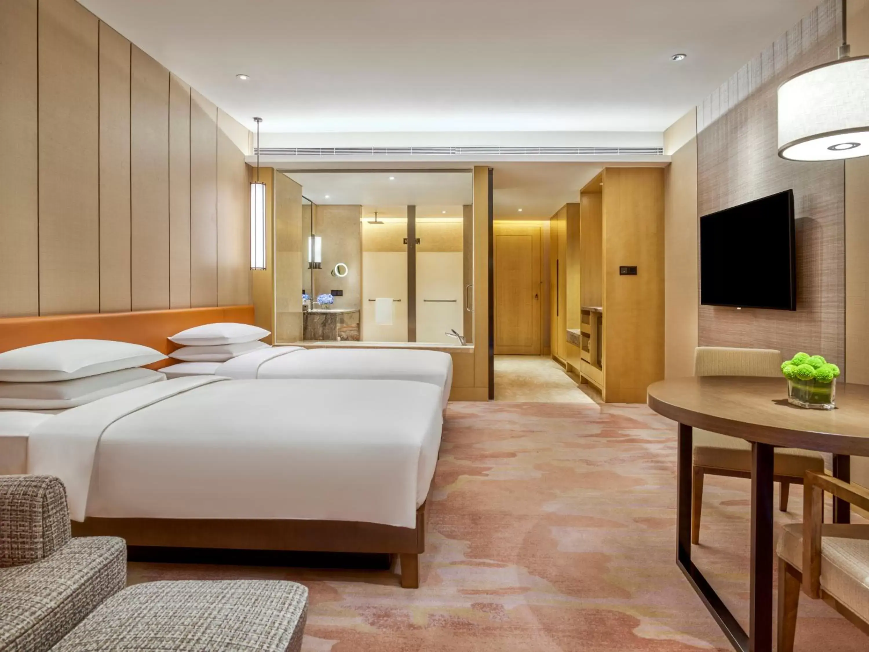 Bed in Hyatt Regency Shenzhen Yantian