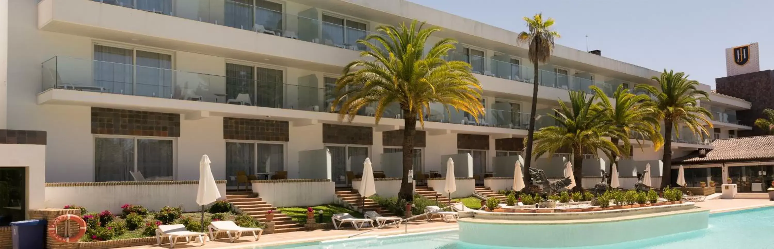 Property building in Hotel Jerez & Spa