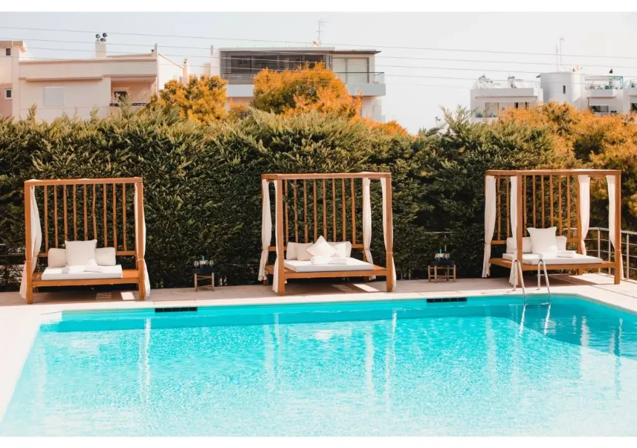 Swimming pool in Blue Note Resort & Club