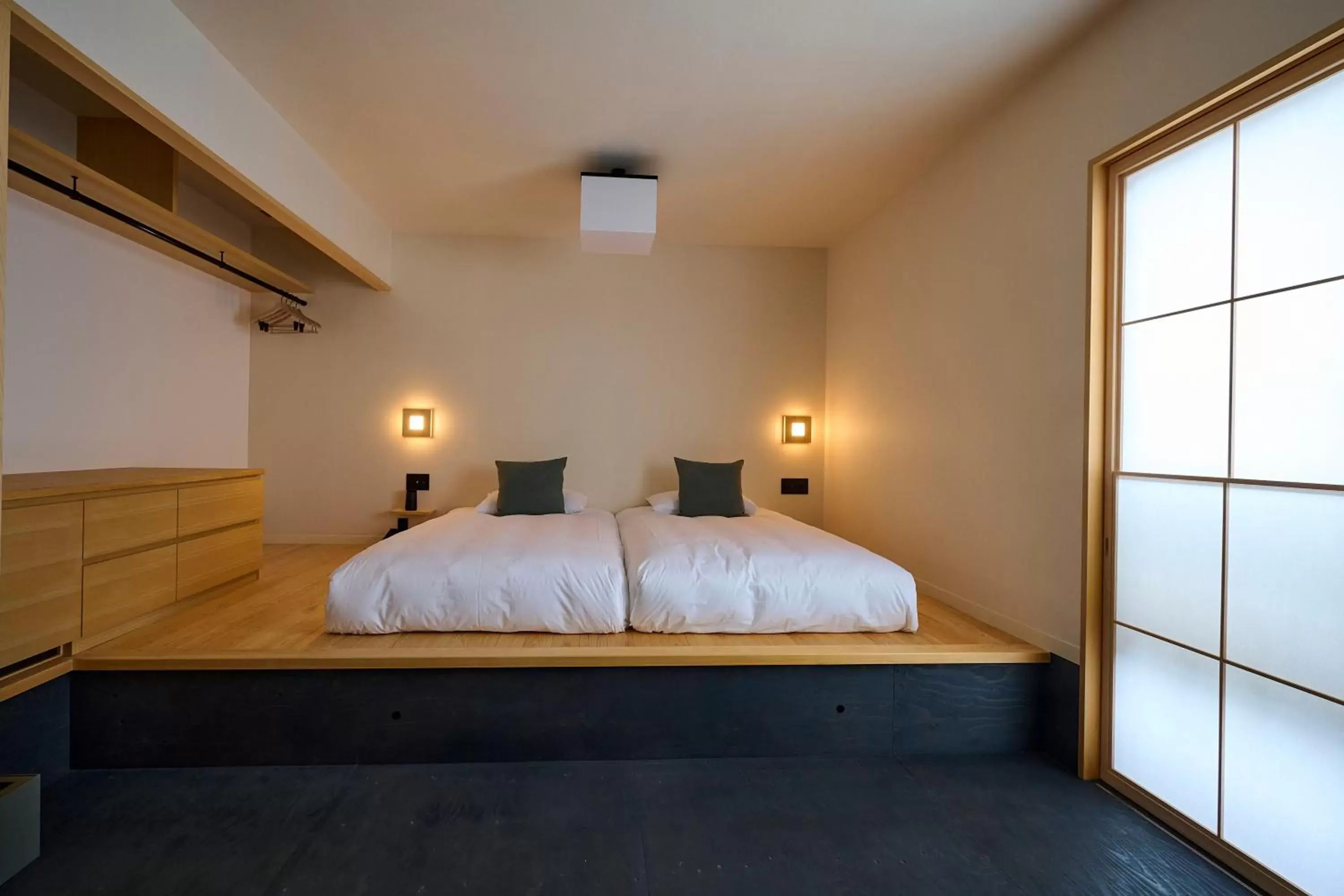 Bed in yubune Bed in yubune