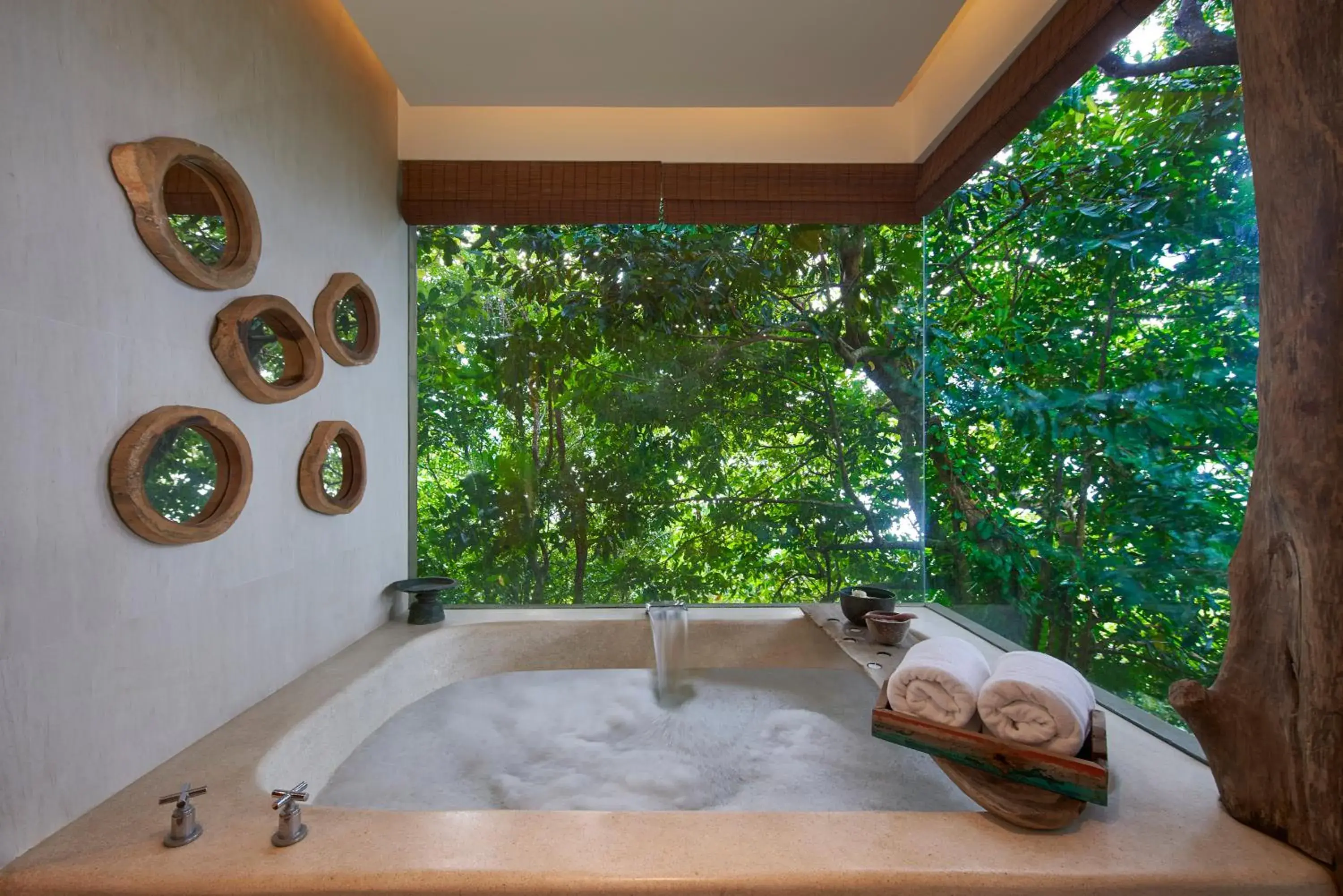 Bath in Song Saa Private Island