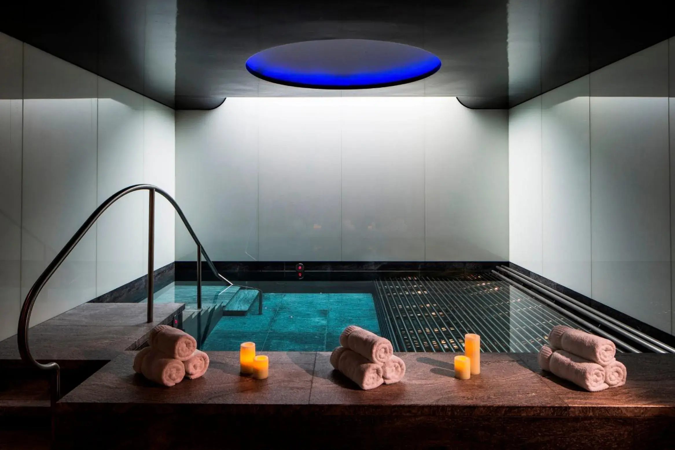 Spa and wellness centre/facilities, Swimming Pool in Four Seasons Hotel London At Park Lane