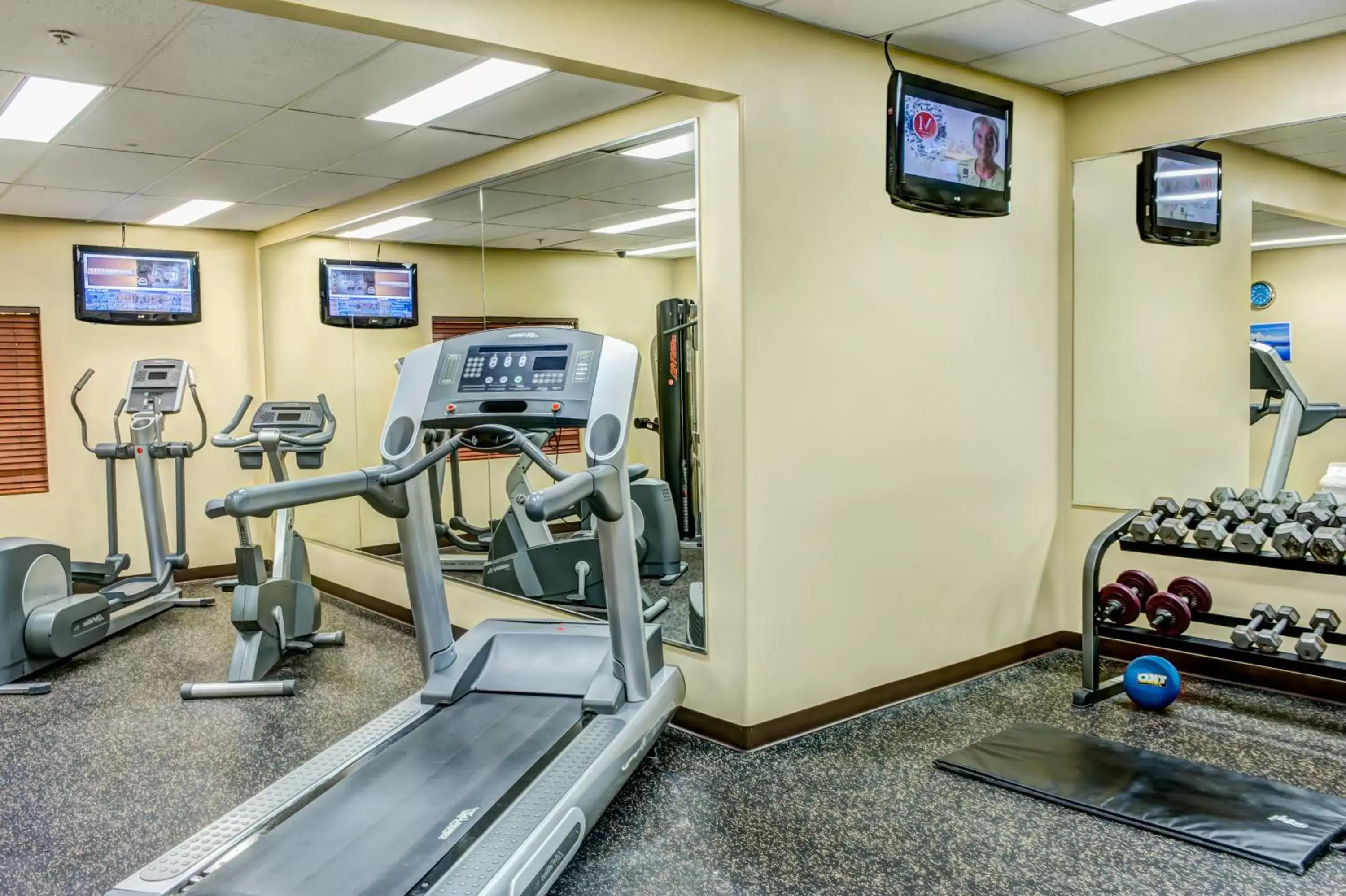 Fitness centre/facilities, Fitness Center/Facilities in Clearwater Suite Hotel