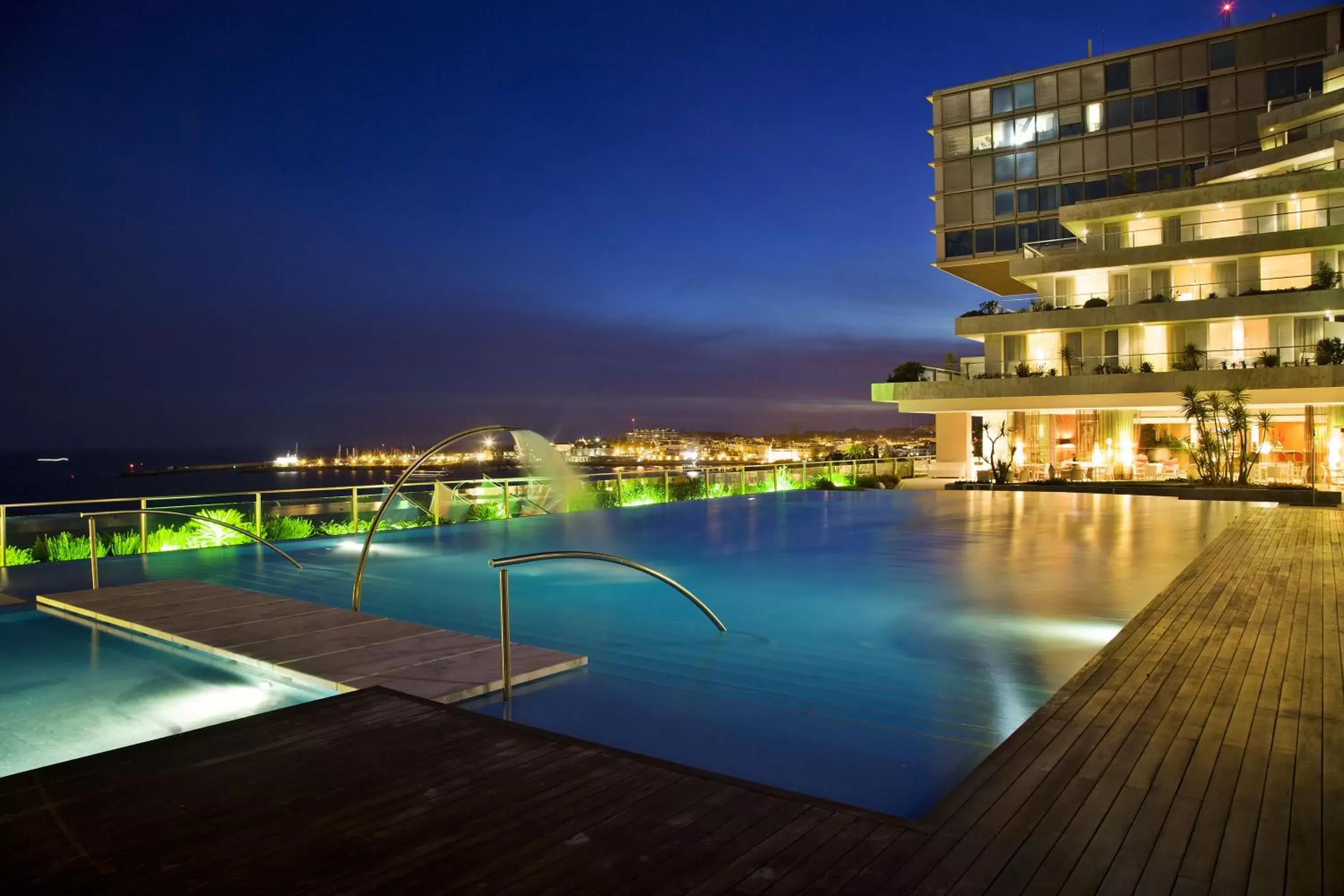 Property building in Hotel Cascais Miragem Health & Spa Property building in Hotel Cascais Miragem Health & Spa