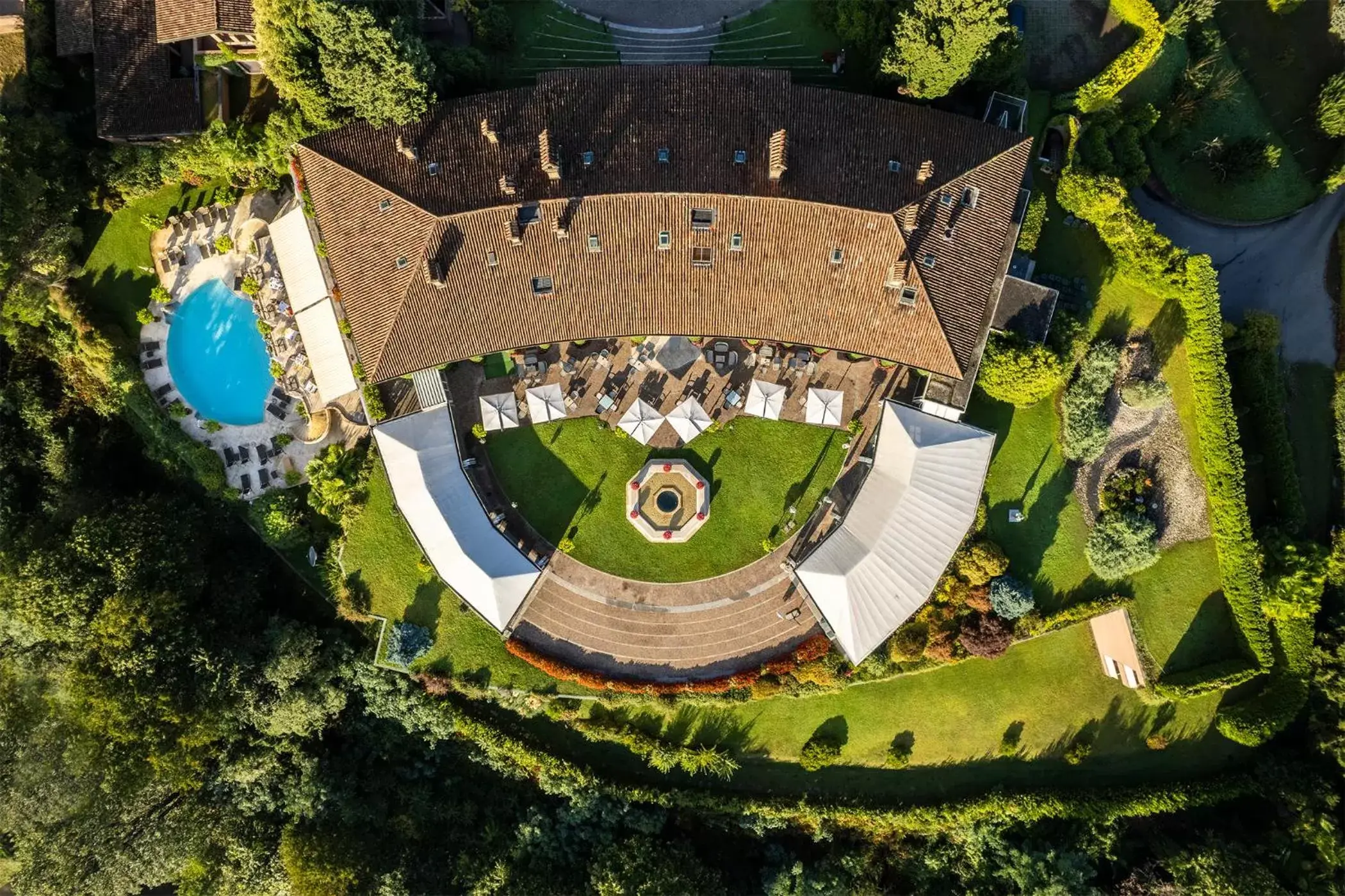 Property building, Bird's-eye View in Villa Principe Leopoldo - Ticino Hotels Group