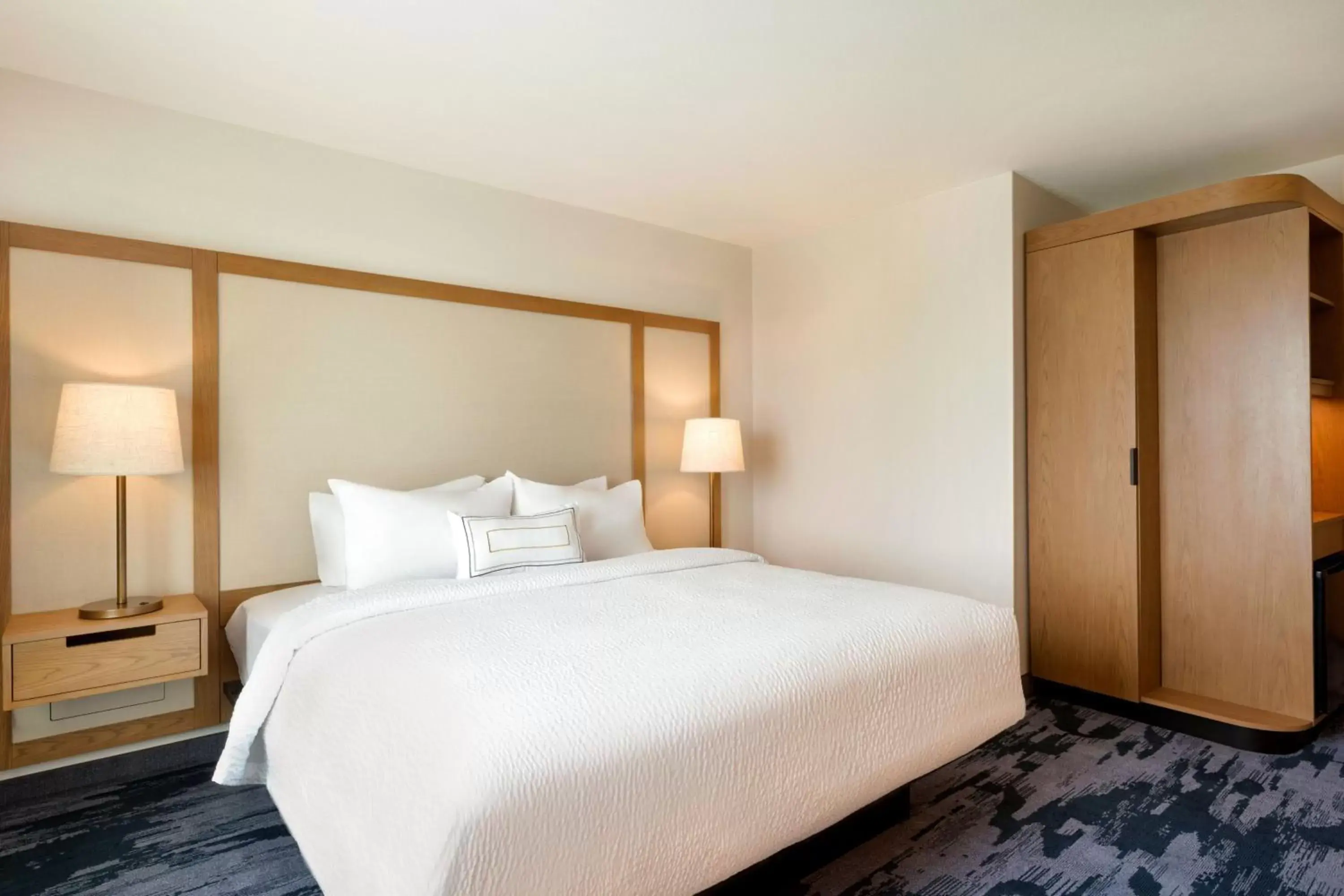 Photo of the whole room, Bed in Fairfield Inn & Suites by Marriott Boulder Longmont