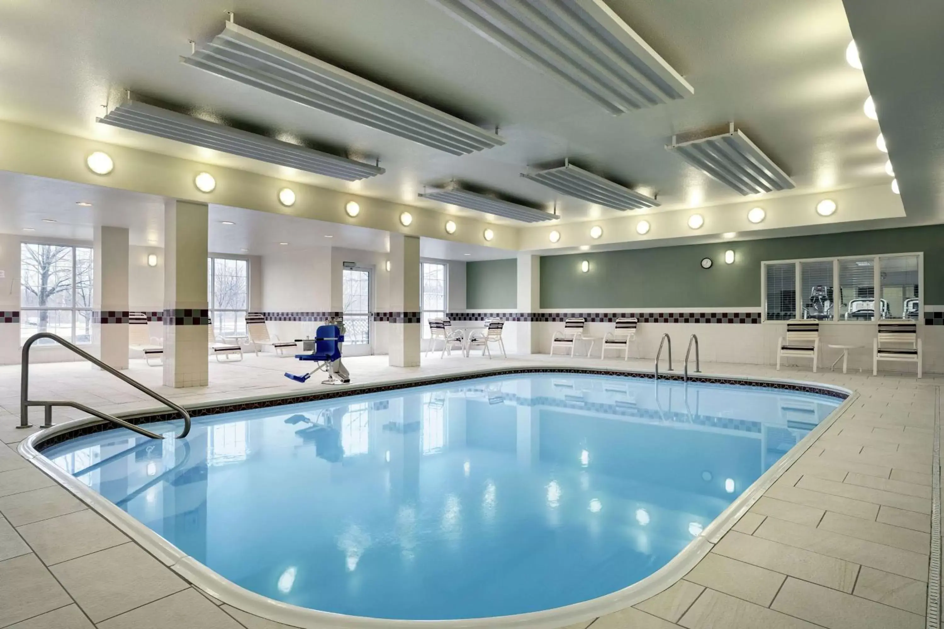 Living room, Swimming Pool in Homewood Suites by Hilton Erie