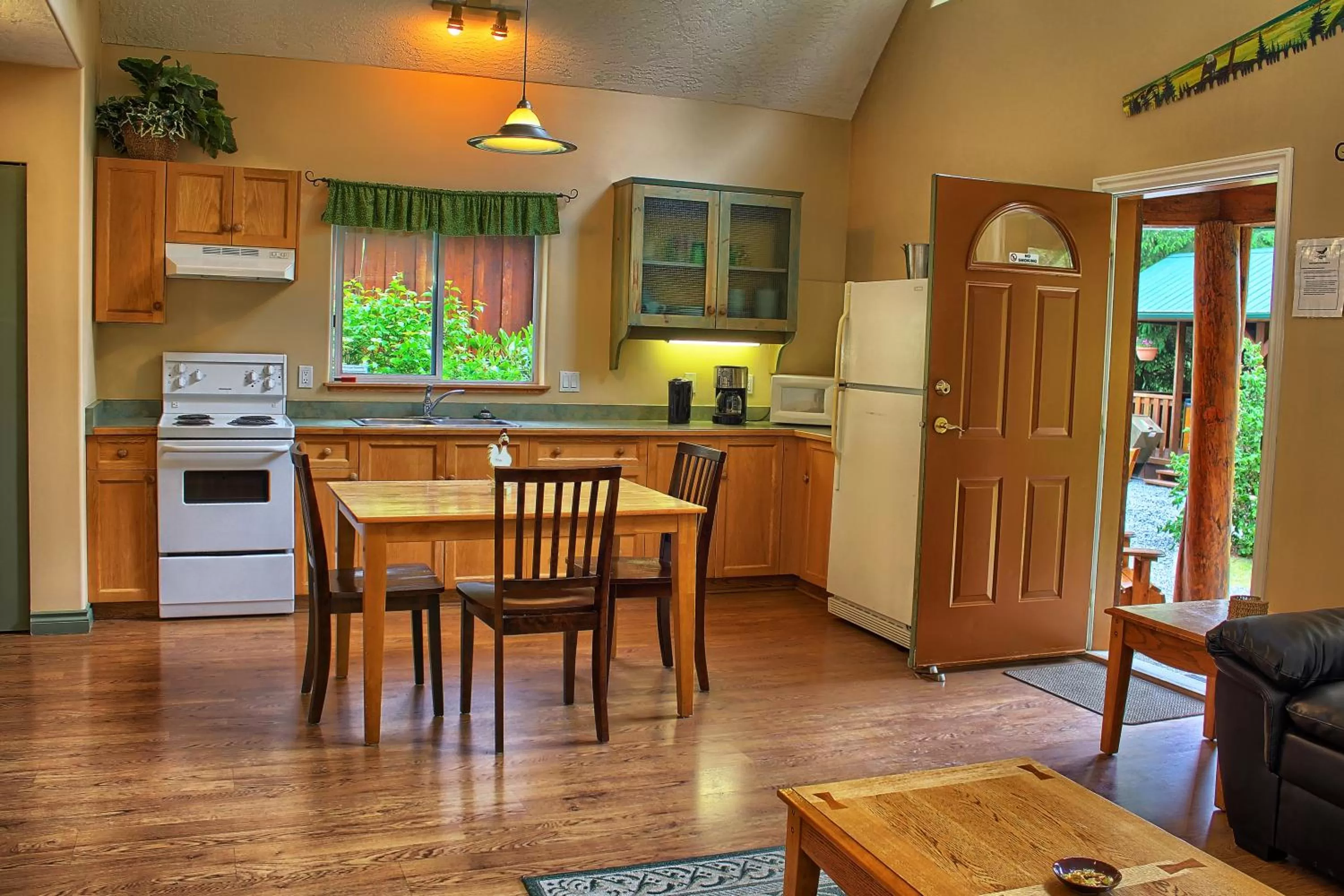 Kitchen or kitchenette in Wild Coast Wilderness Resort