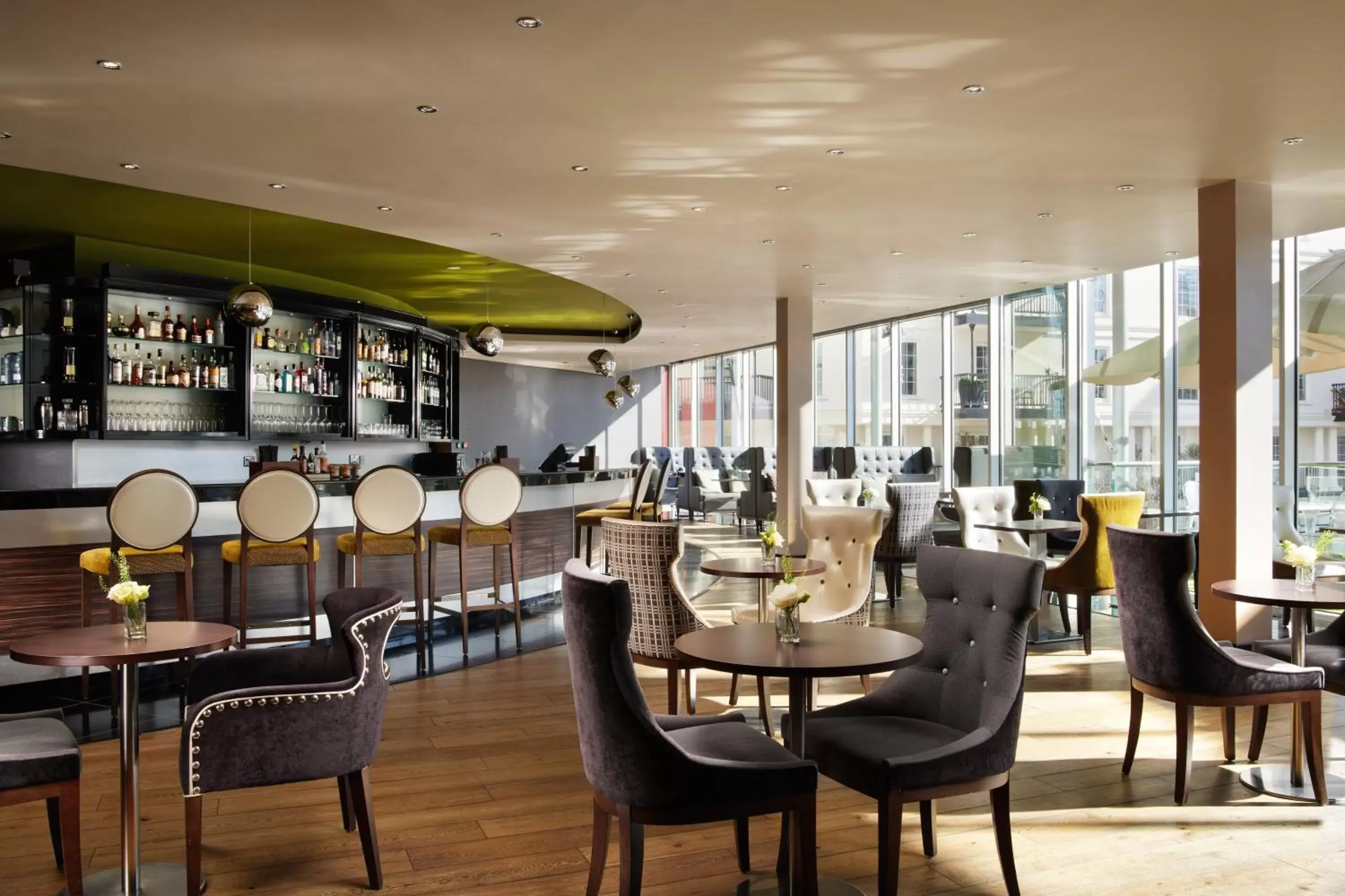 Lounge or bar, Lounge/Bar in The Chelsea Harbour Hotel and Spa