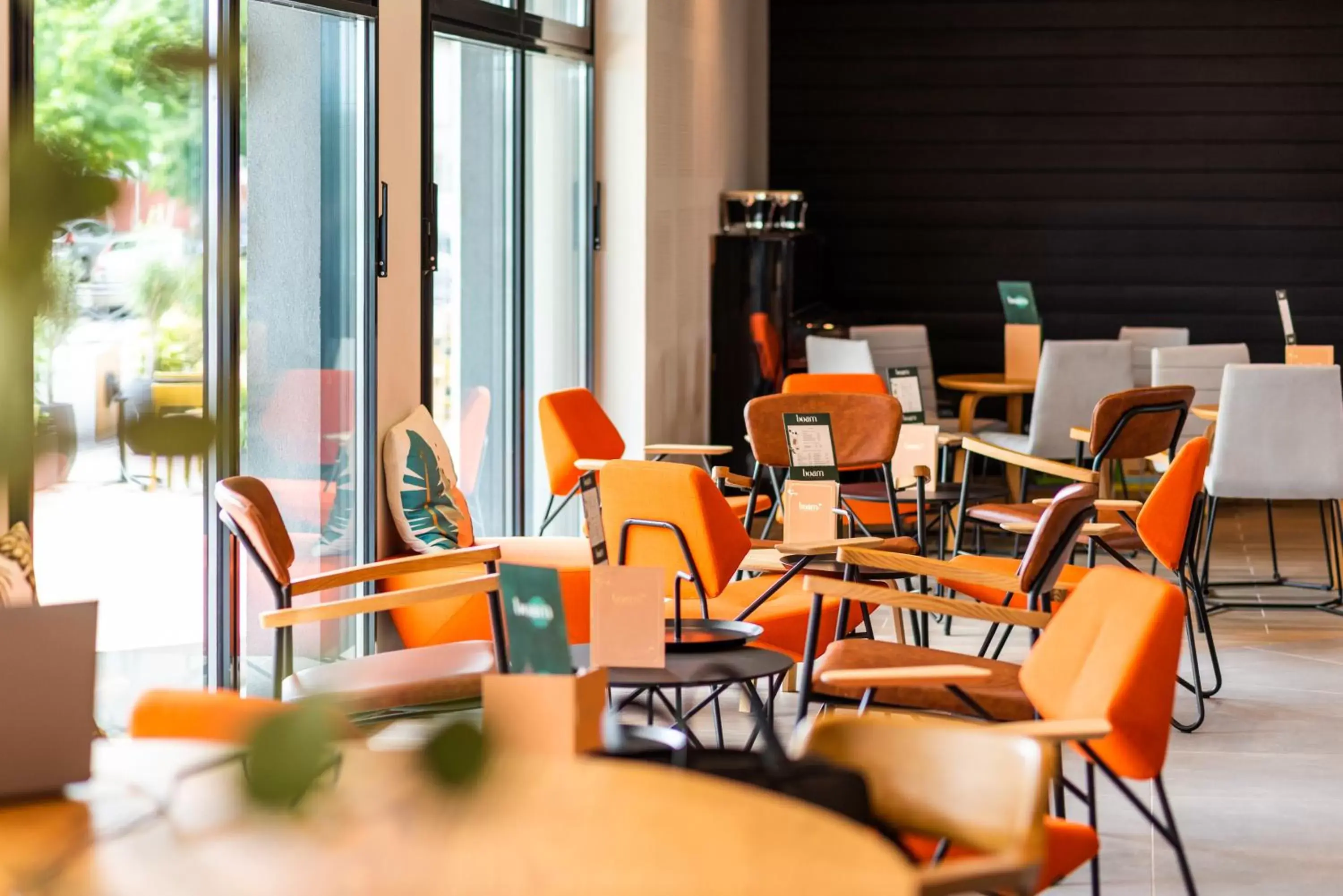 Lounge or bar, Restaurant/Places to Eat in ibis Lyon Sud Oullins