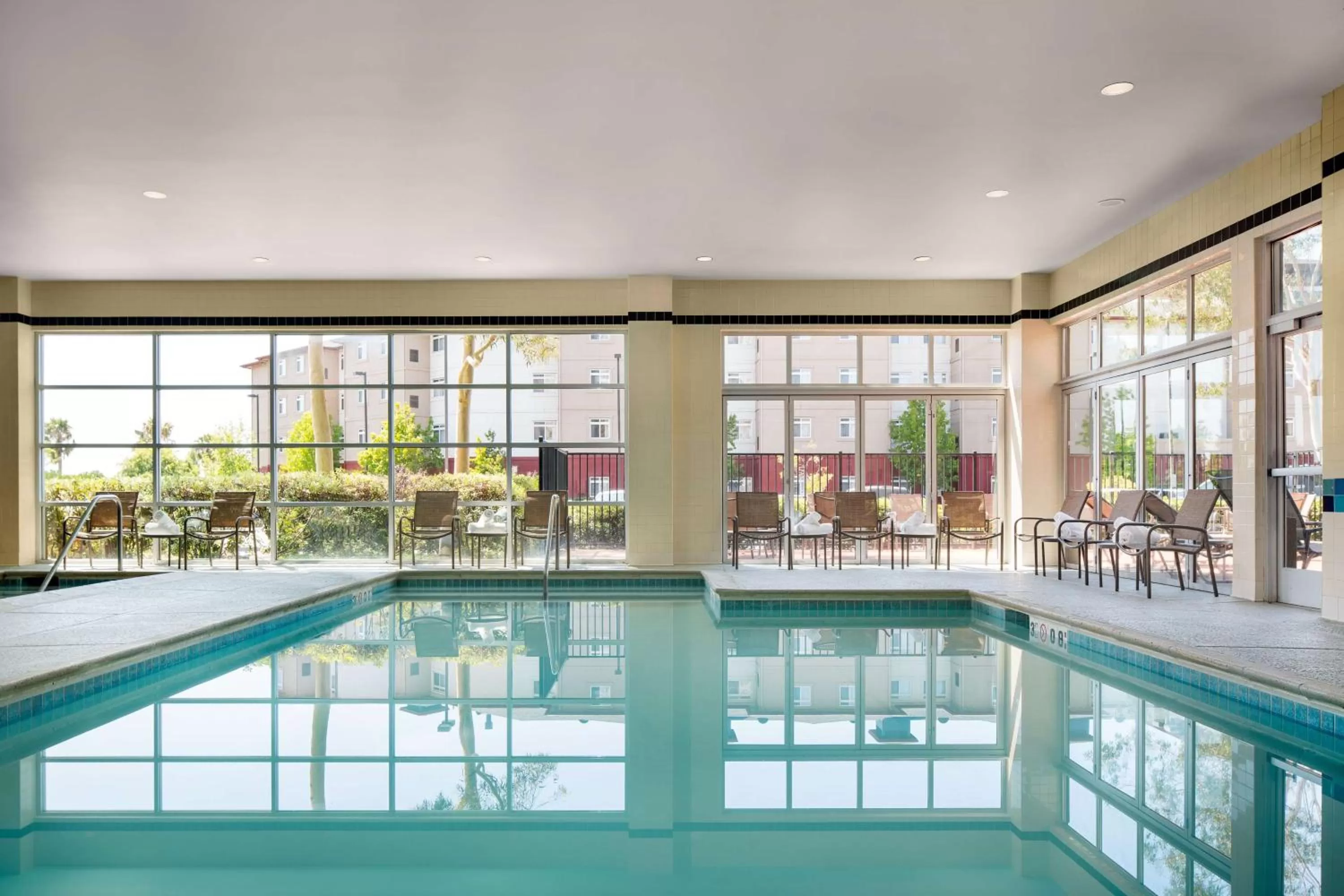Pool view in DoubleTree by Hilton San Francisco Airport North Bayfront