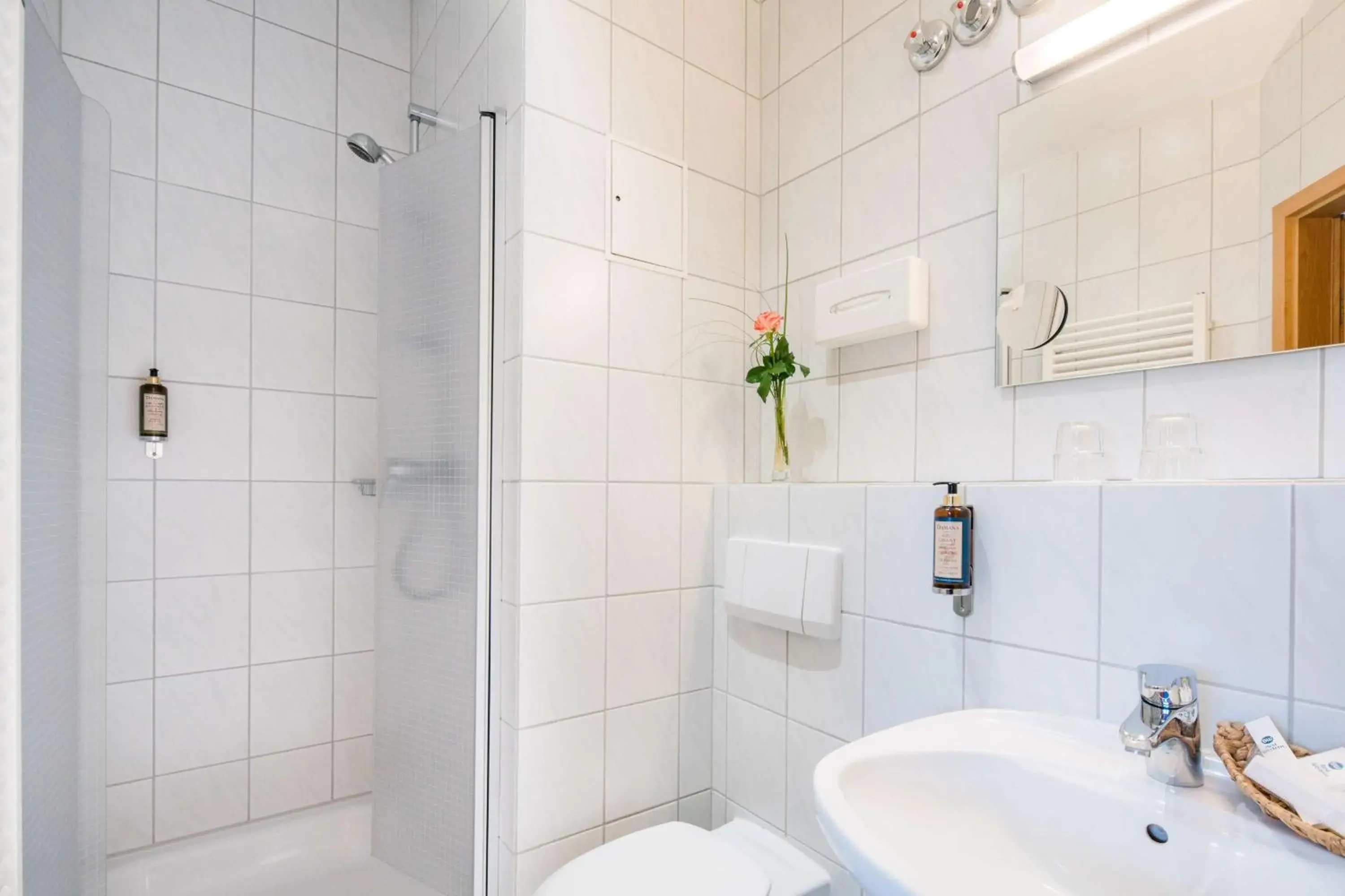 Bathroom in Best Western Blankenburg Hotel