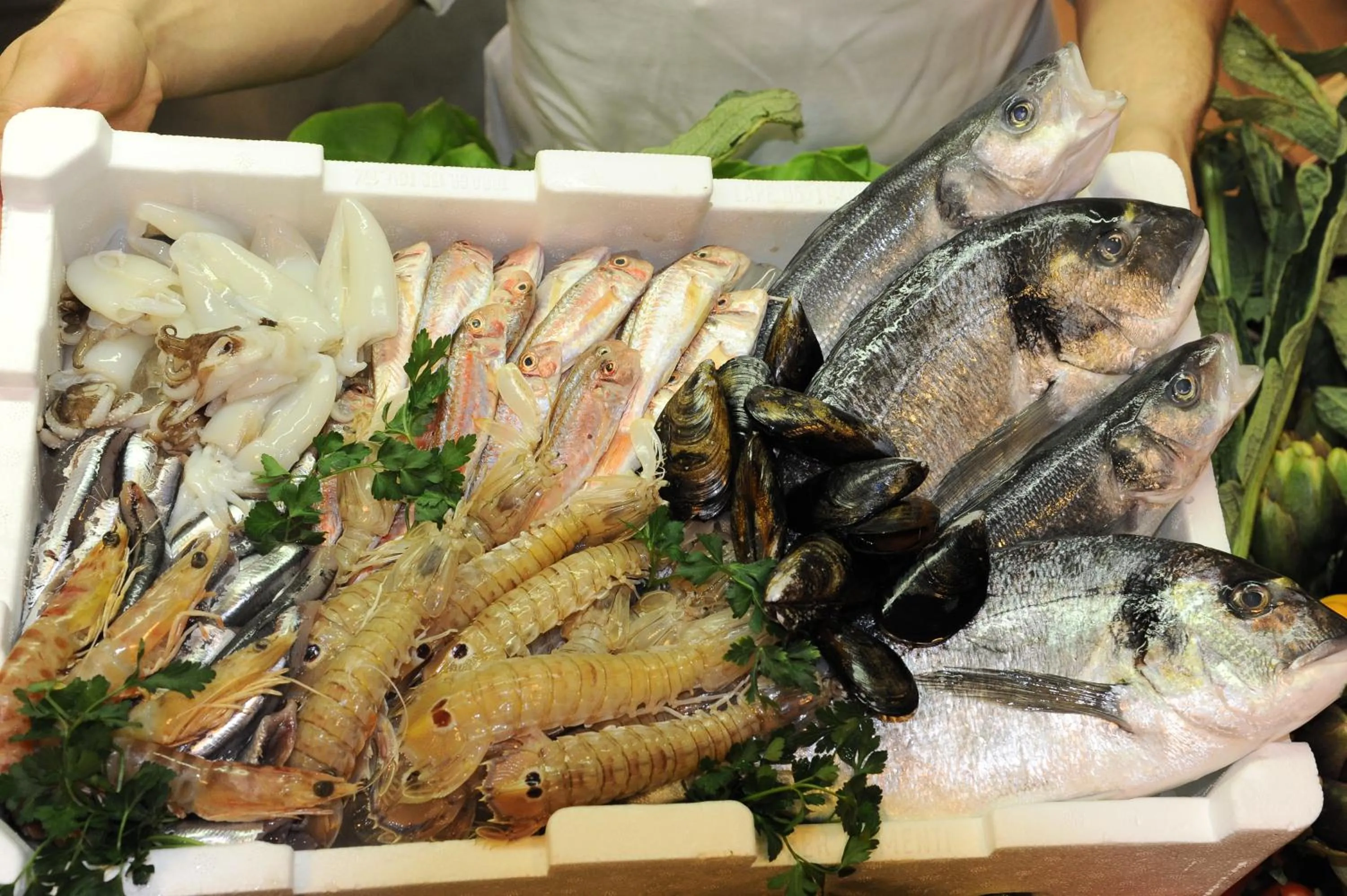 Restaurant/places to eat in Hotel Mirage