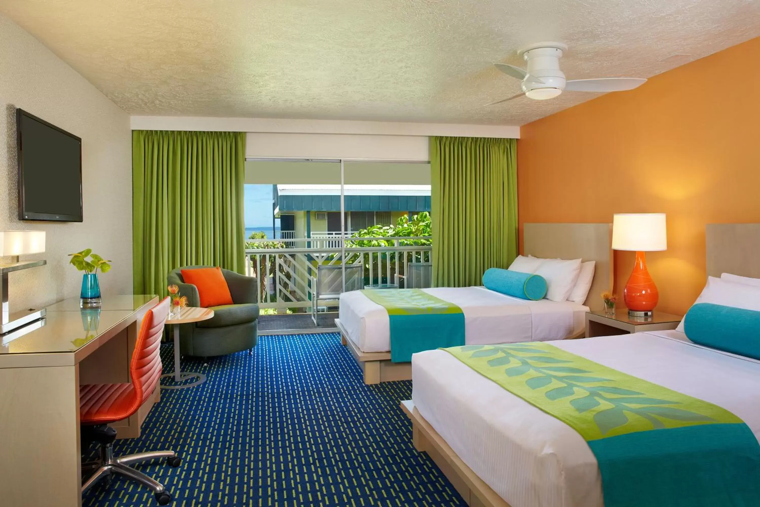 Photo of the whole room in Kauai Shores Hotel