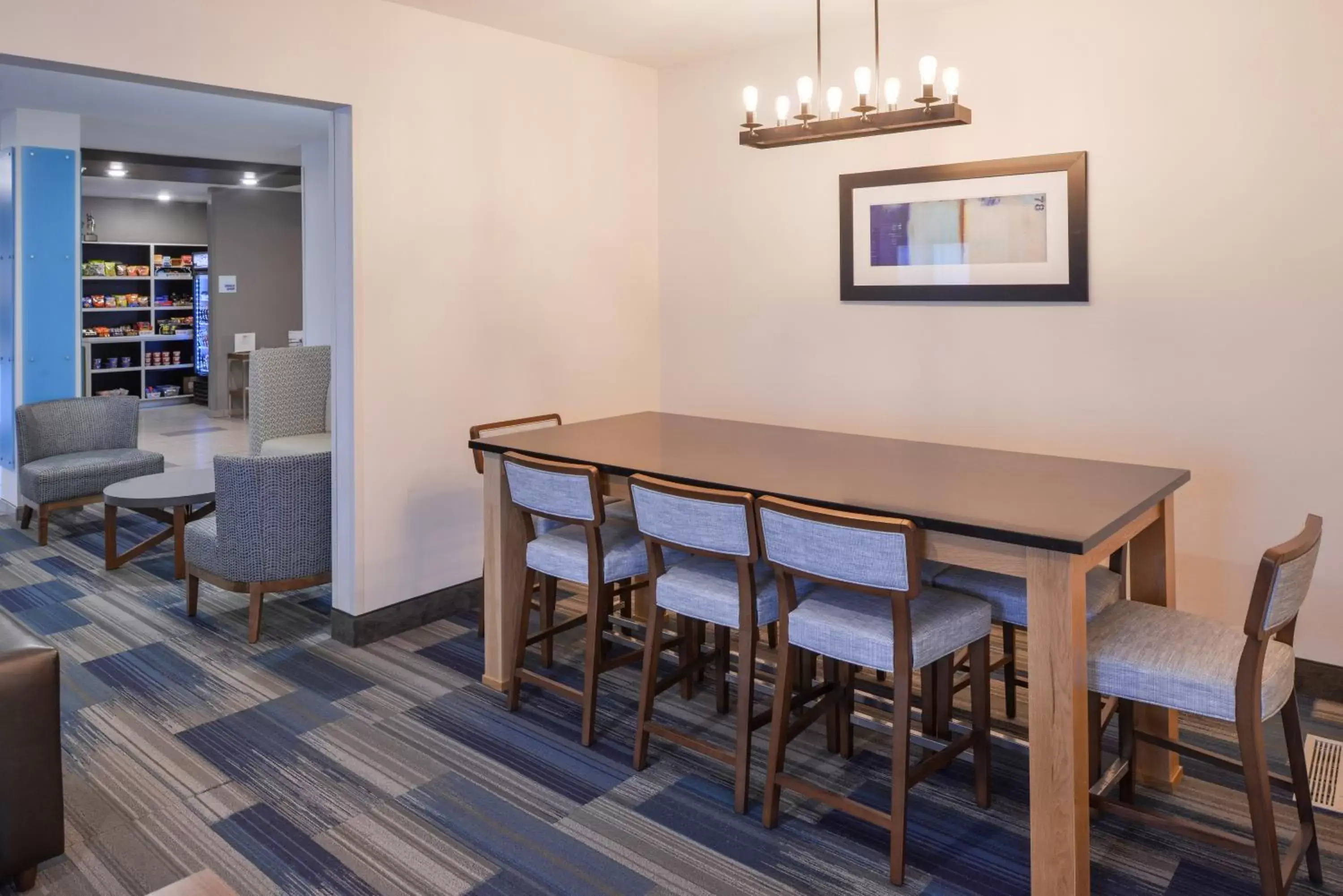 Property building, Dining Area in Holiday Inn Express Hotel & Suites Sioux Falls At Empire Mall, an IHG Hotel