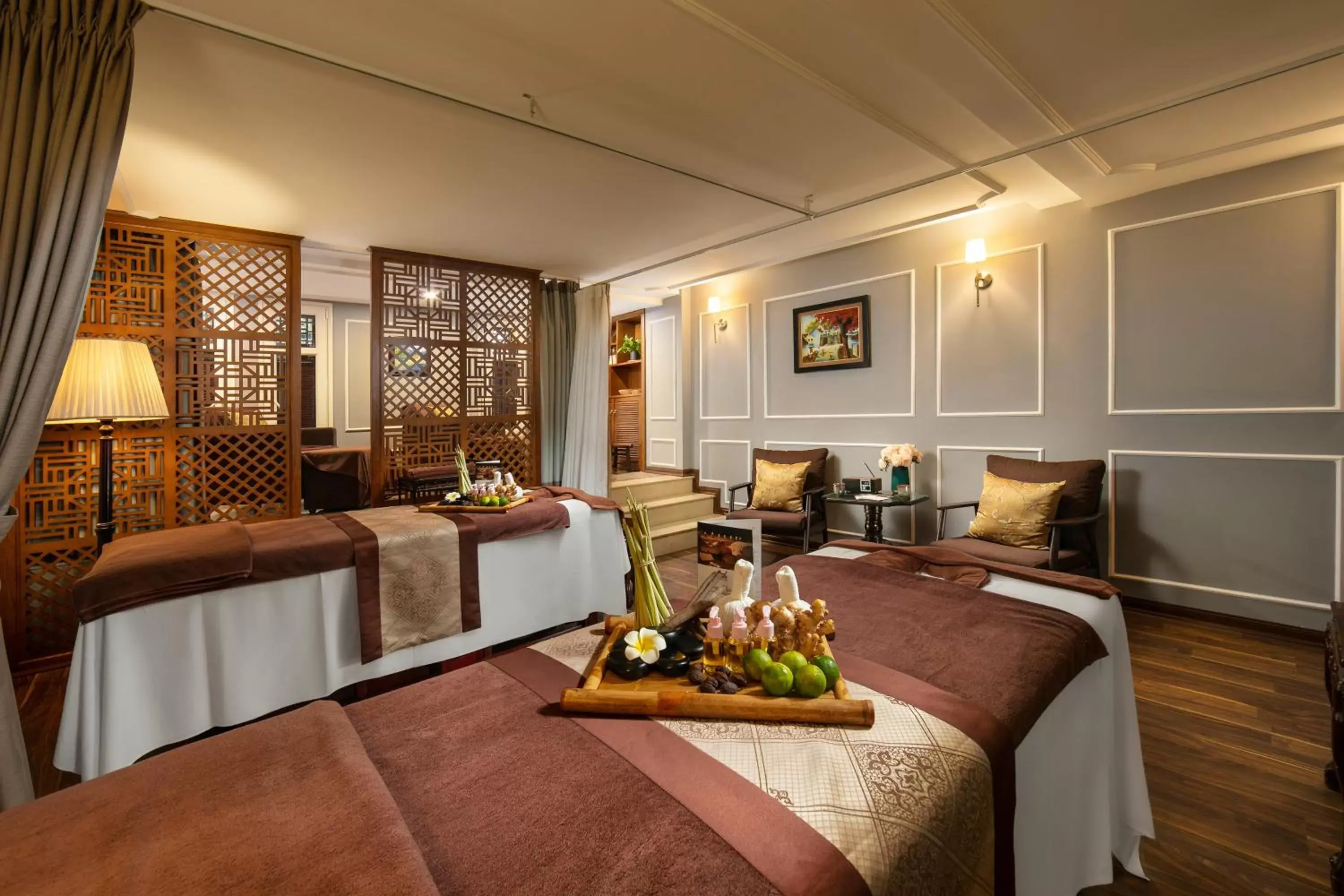 Massage in Hong Ngoc Dynastie Boutique Hotel & Spa
