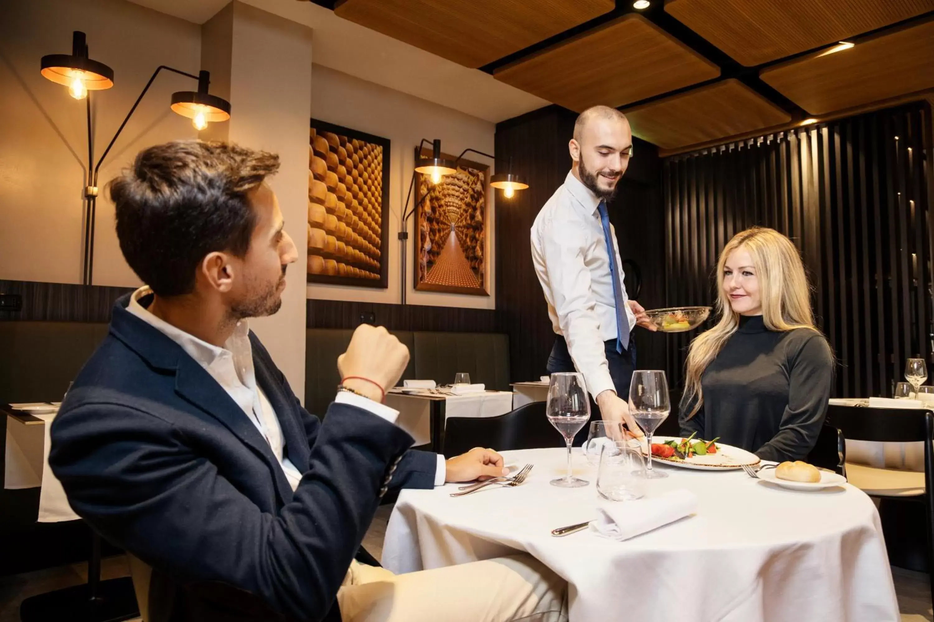 Staff, Restaurant/Places to Eat in Novotel Parma Centro