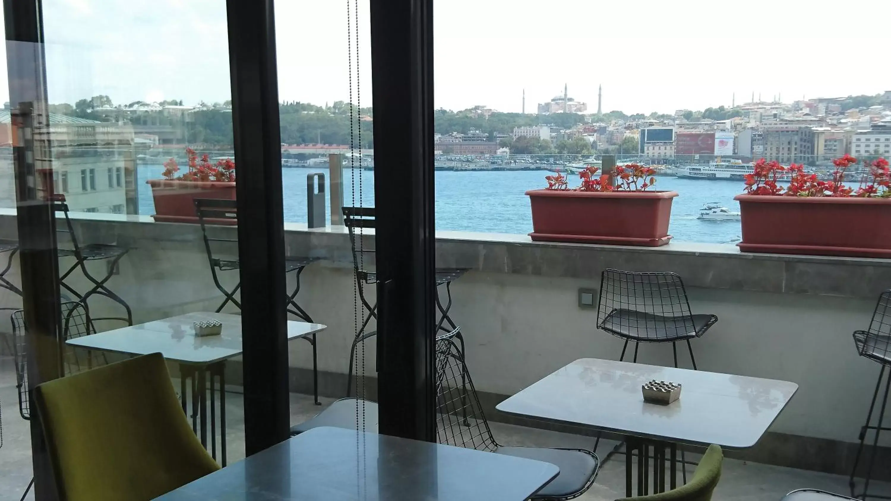 Balcony/Terrace, Restaurant/Places to Eat in Nordstern Hotel Galata
