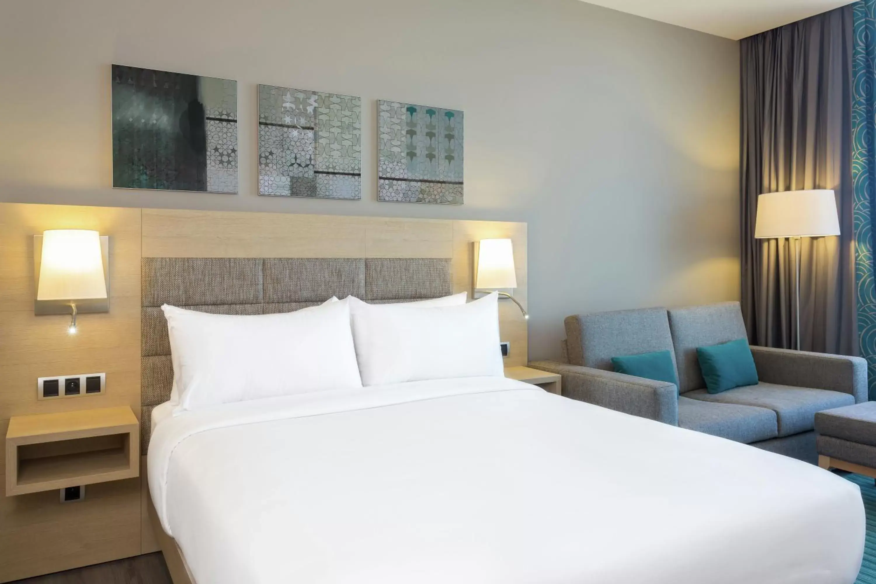 Bed in Hilton Garden Inn Tanger City Centre