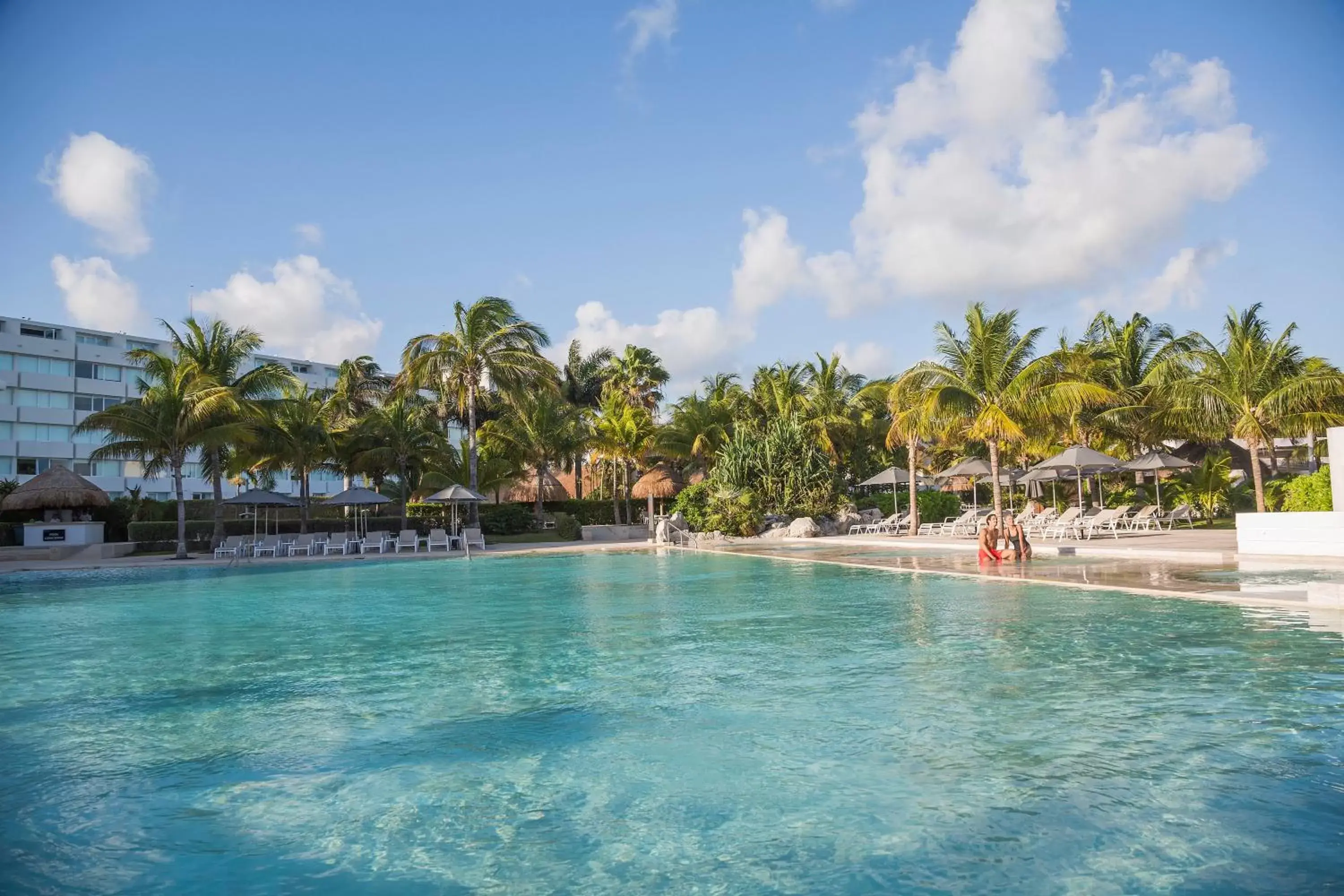 Swimming Pool in InterContinental Presidente Cancun Resort