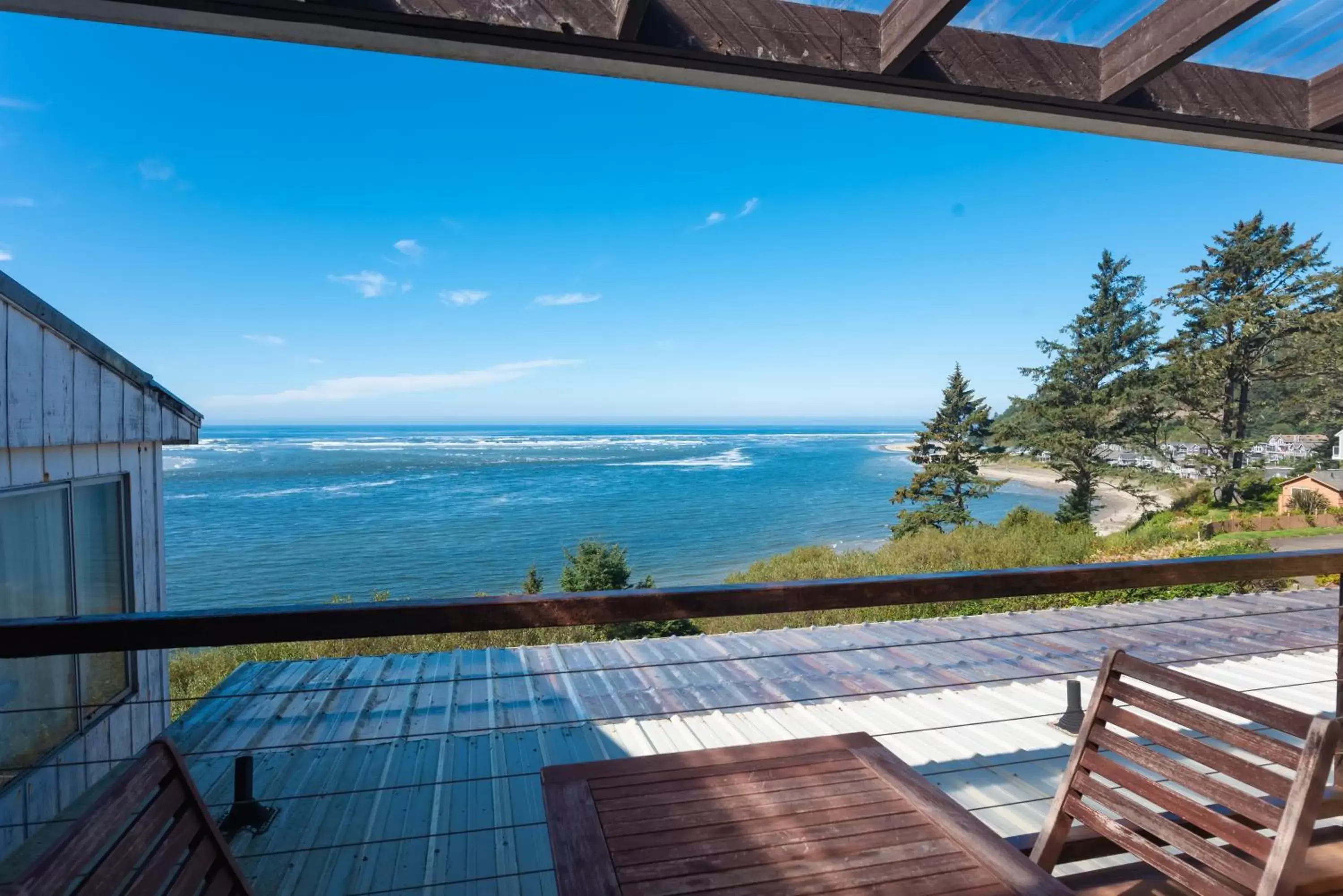 Balcony/Terrace in Terimore Lodging by the Sea