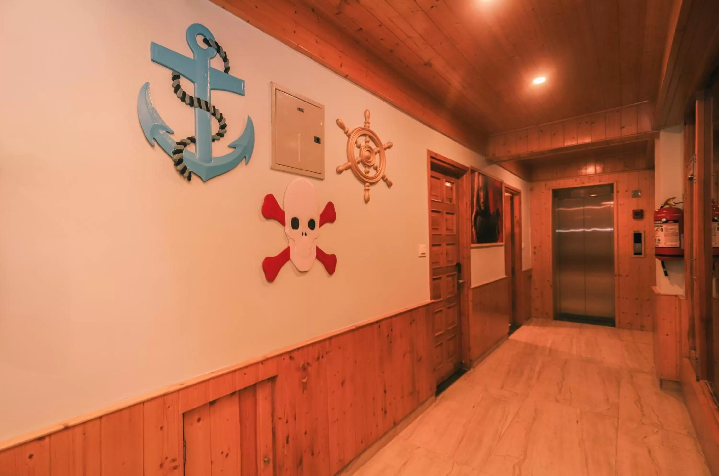 Lobby or reception in Hotel Smugglers Mountain View - central heated & air Cooled