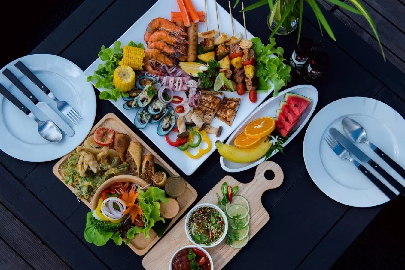 Restaurant/places to eat in The Beach Village Resort