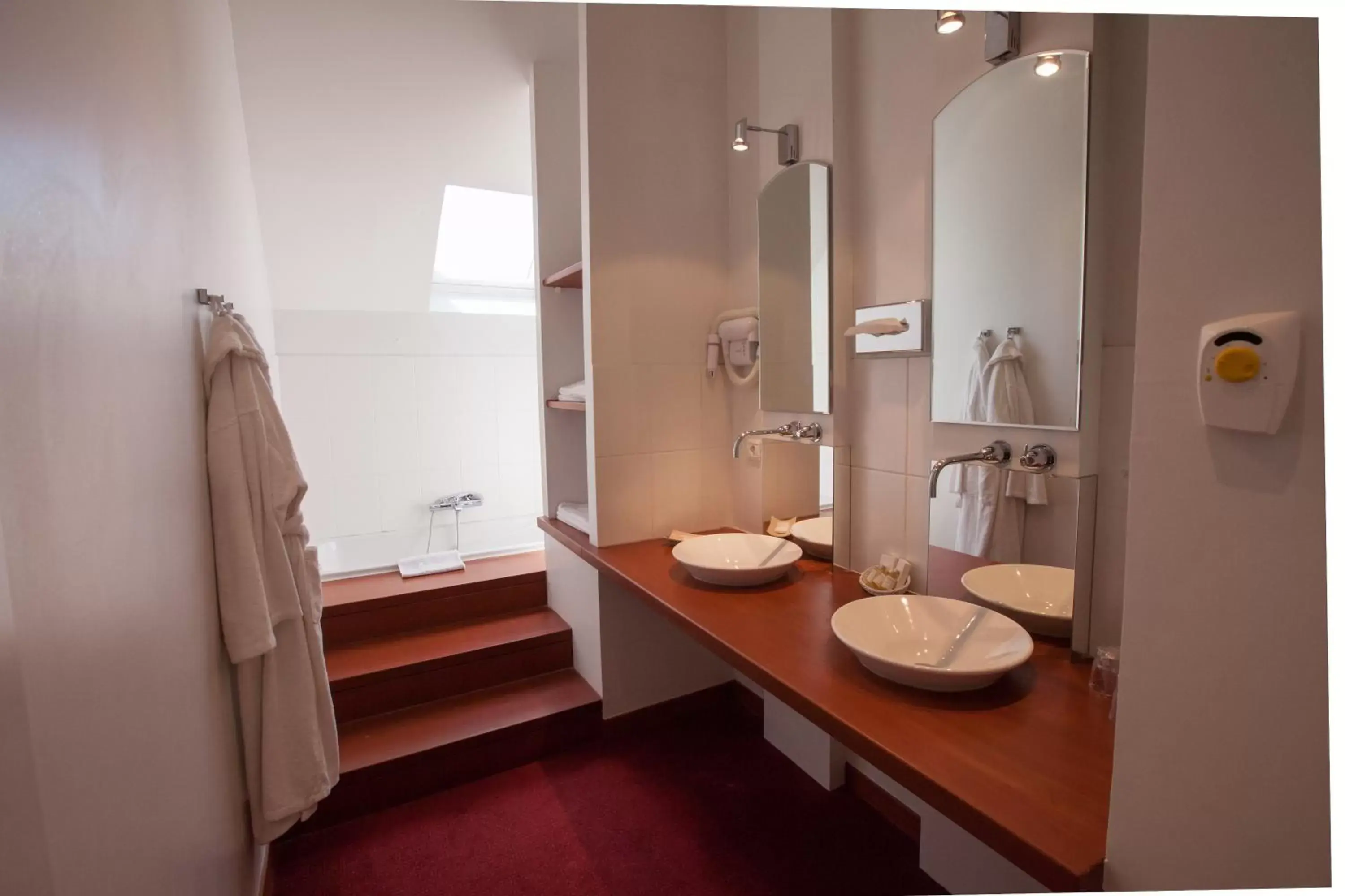 Bathroom in Château de Bellefontaine