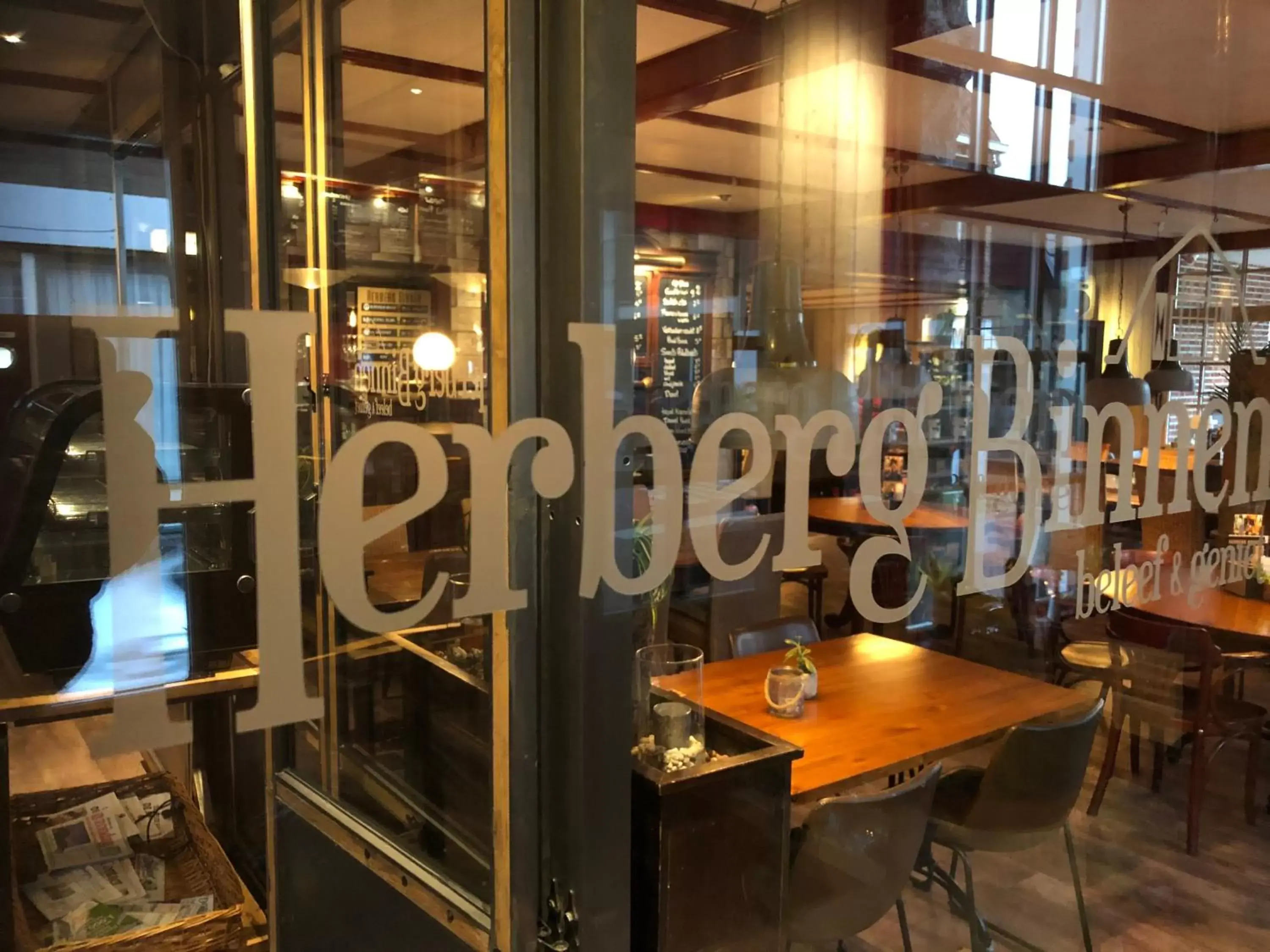 Restaurant/places to eat in Herberg Binnen