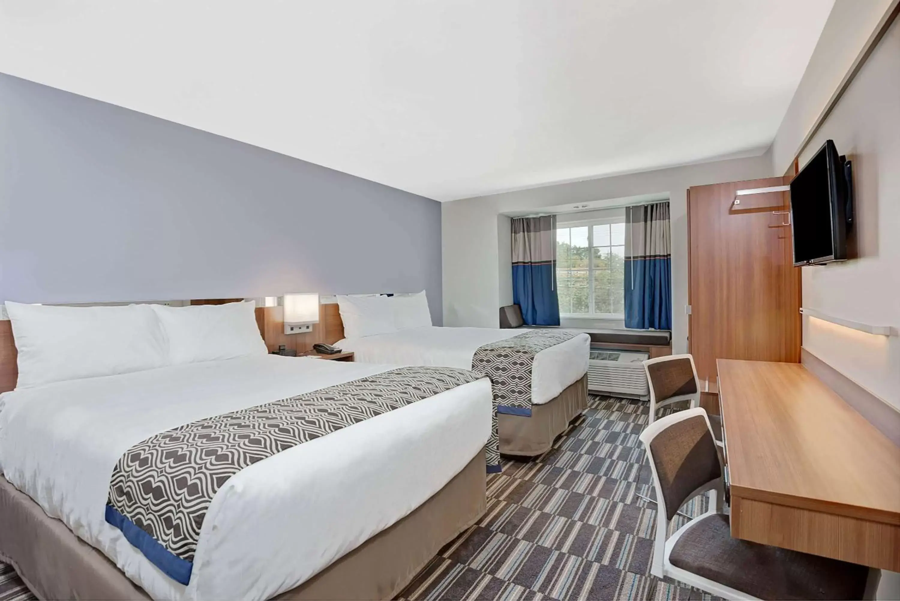 Photo of the whole room in Microtel Inn & Suites by Wyndham Philadelphia Airport Ridley Park