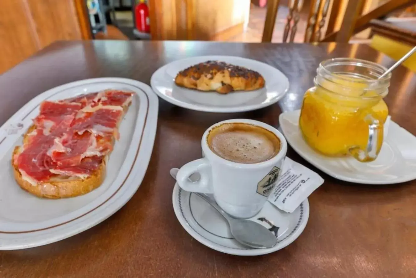 Breakfast in Hostal Alfonso XI