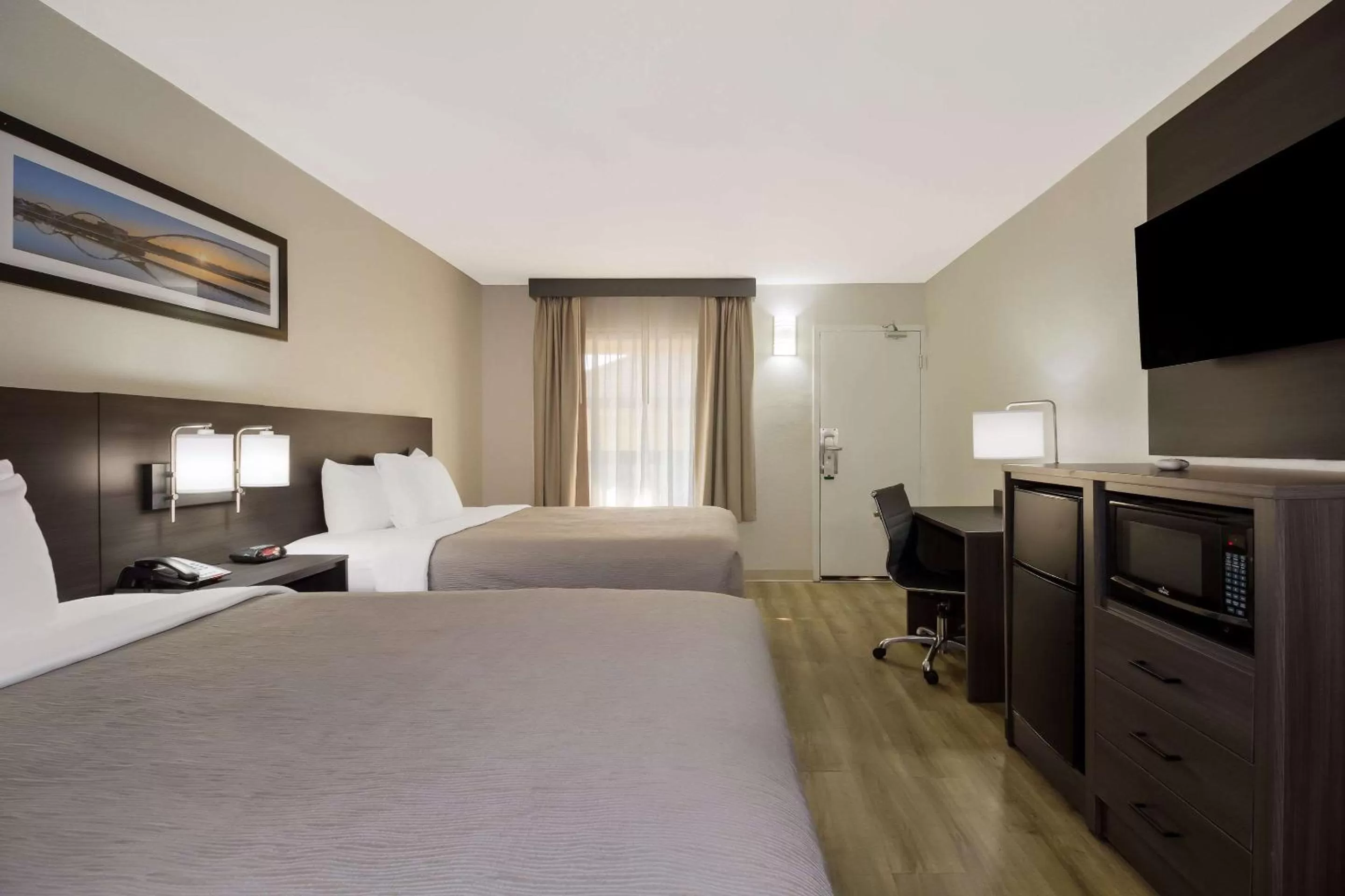 Bedroom, Bed in Quality Inn Coliseum