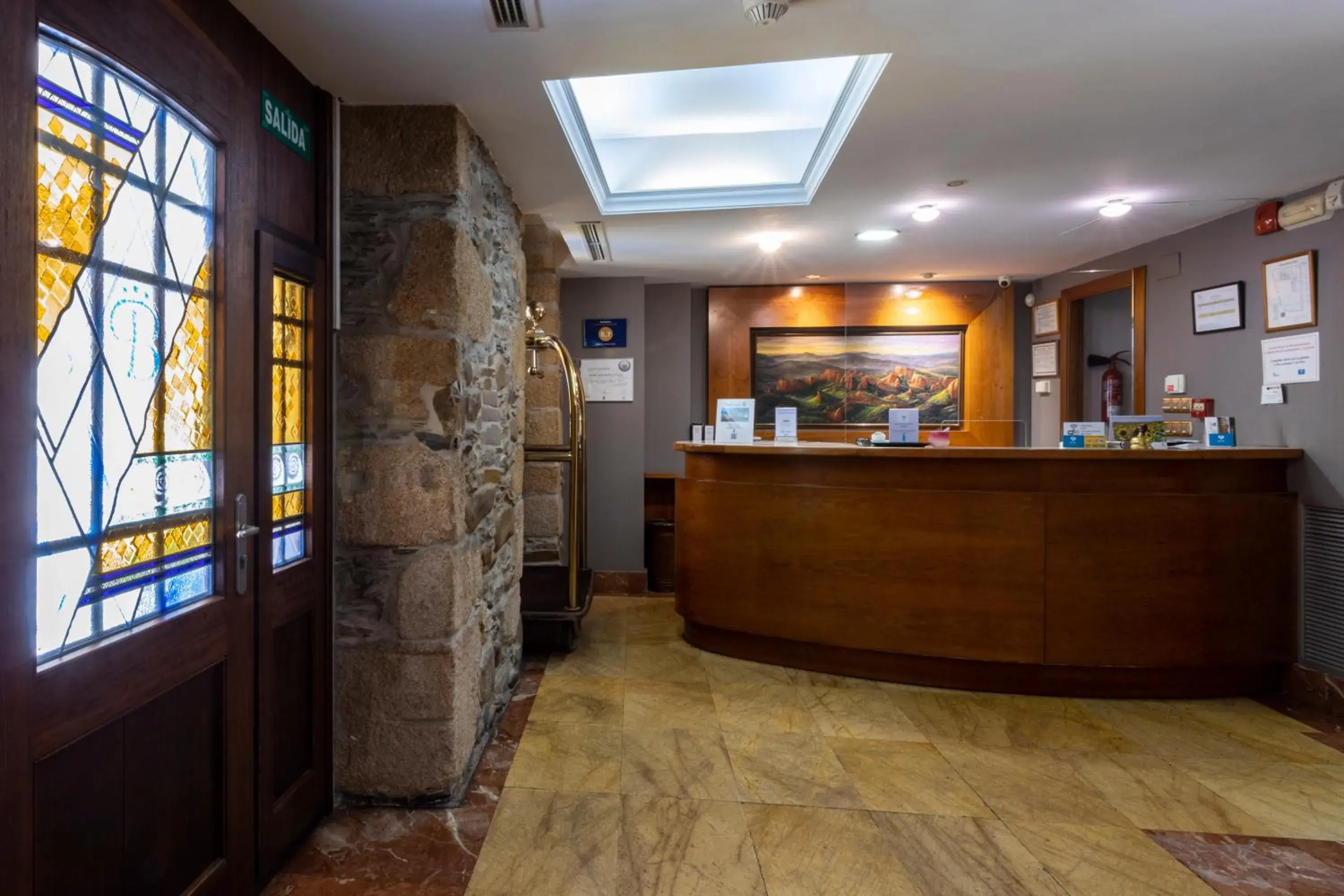 Lobby or reception in Hotel Aroi Bierzo Plaza Lobby or reception in Hotel Aroi Bierzo Plaza