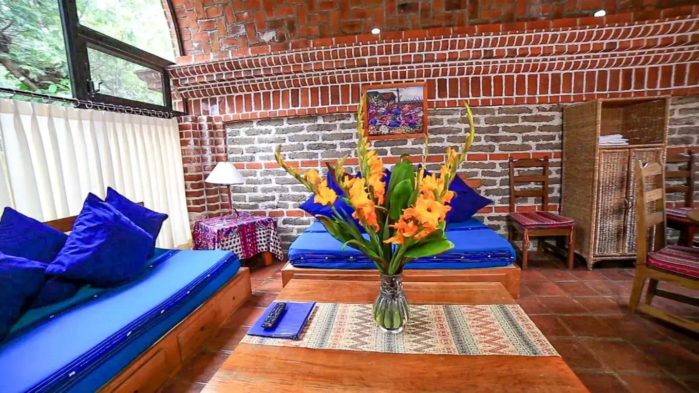 Two-Bedroom Cottage in Hotel San Buenaventura de Atitlán Two-Bedroom Cottage in Hotel San Buenaventura de Atitlán