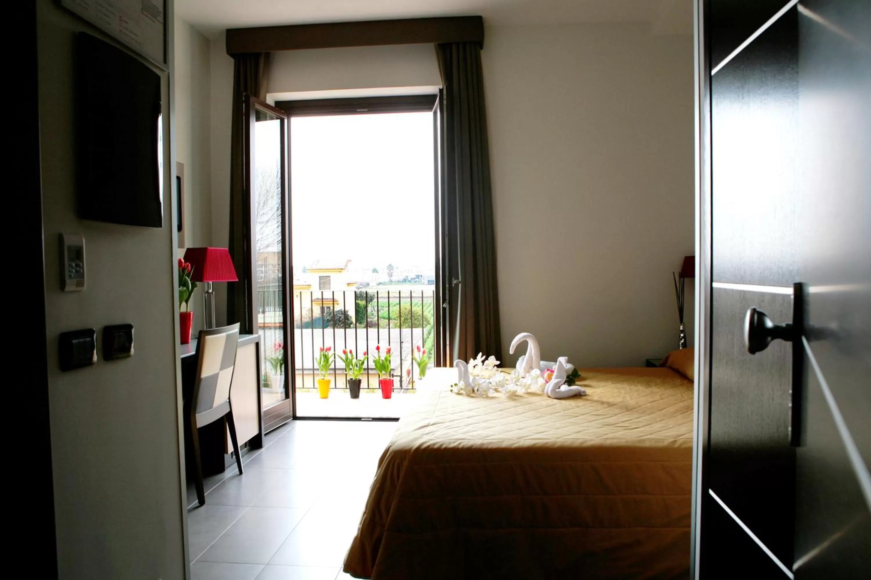 Photo of the whole room, Bed in Hotel Visagi