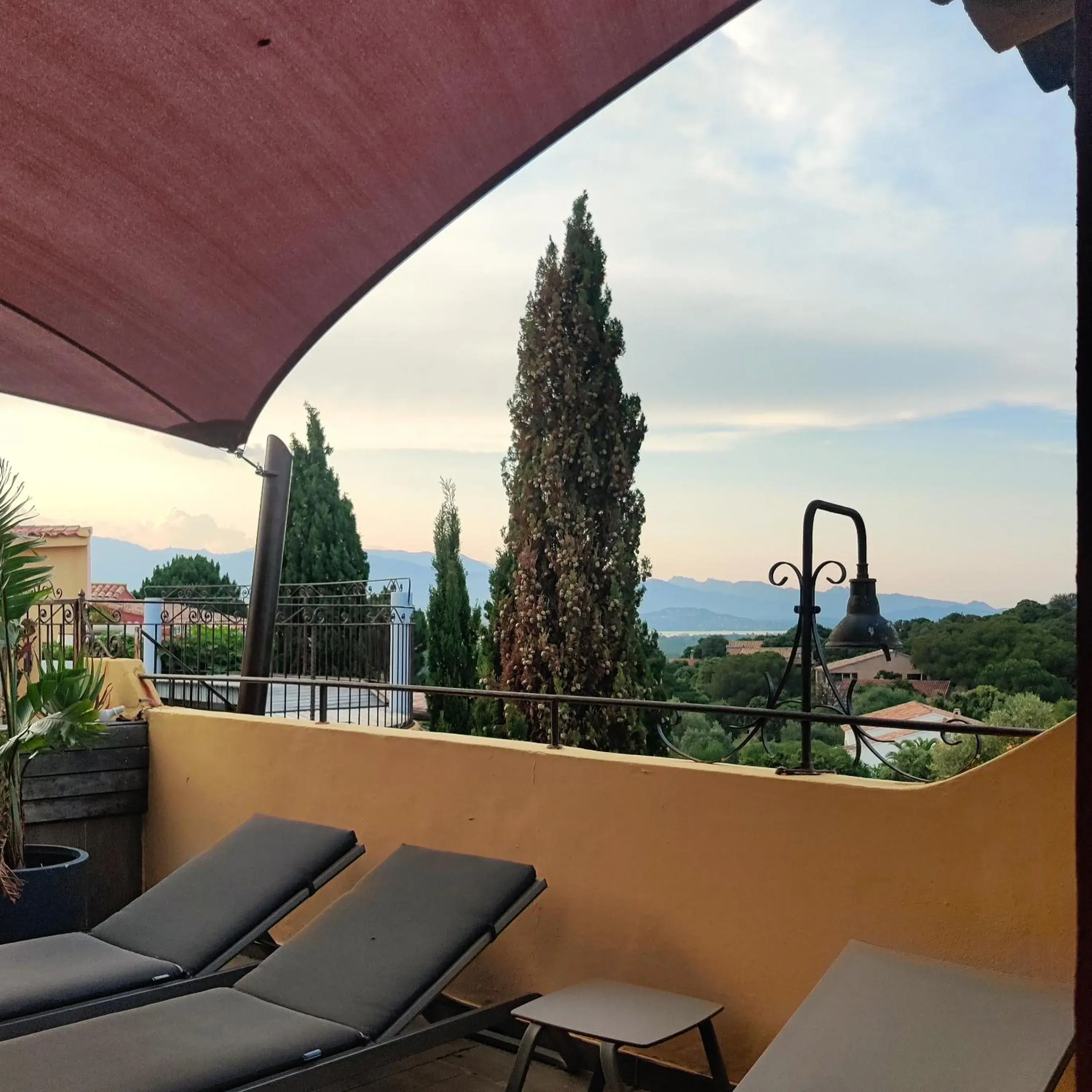 Swimming pool, Balcony/Terrace in Le Roc E Fiori Hotel - Les Collectionneurs