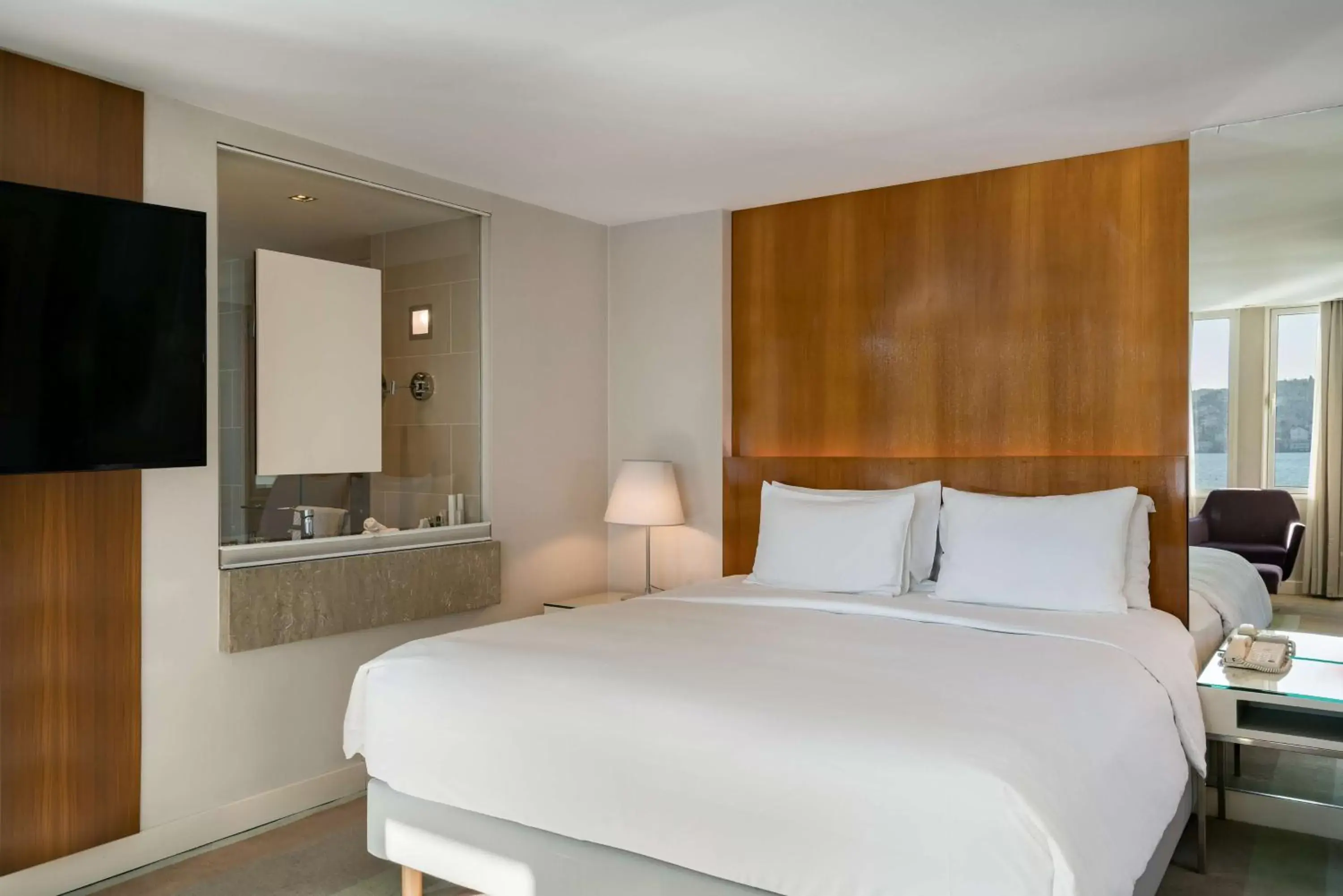 Bedroom, Bed in Radisson Blu Bosphorus Hotel