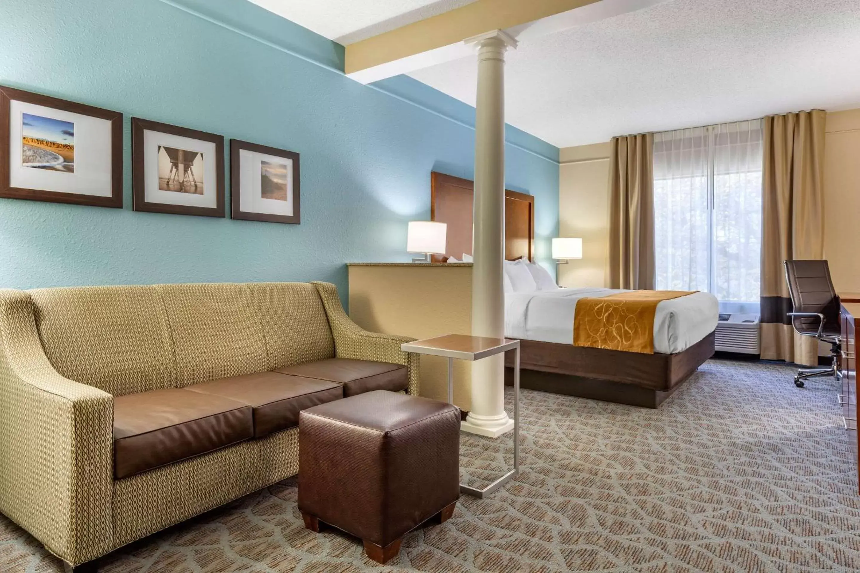 Bedroom, Seating Area in Comfort Suites Southport - Oak Island