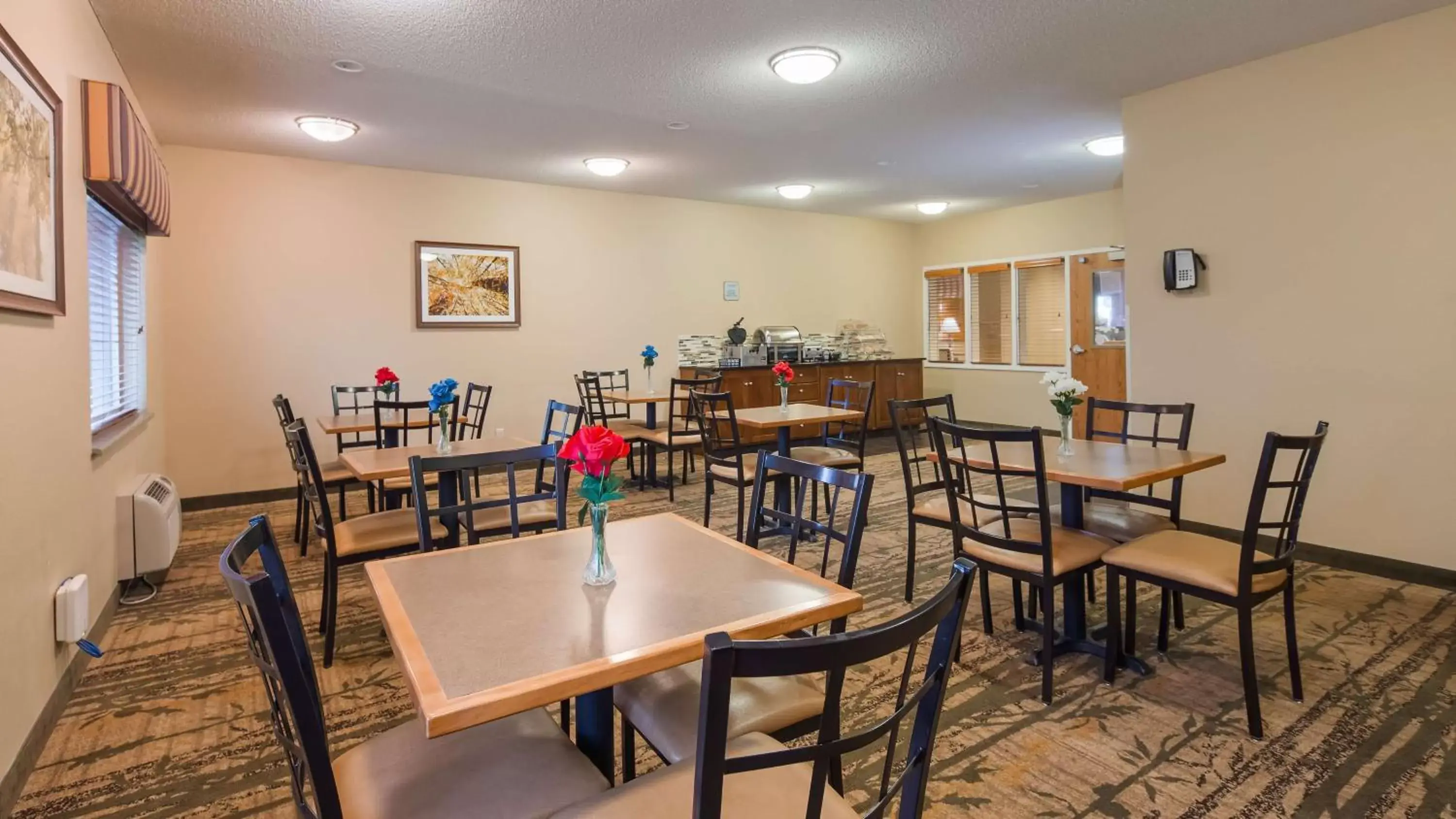 Restaurant/Places to Eat in Best Western Nebraska City Inn
