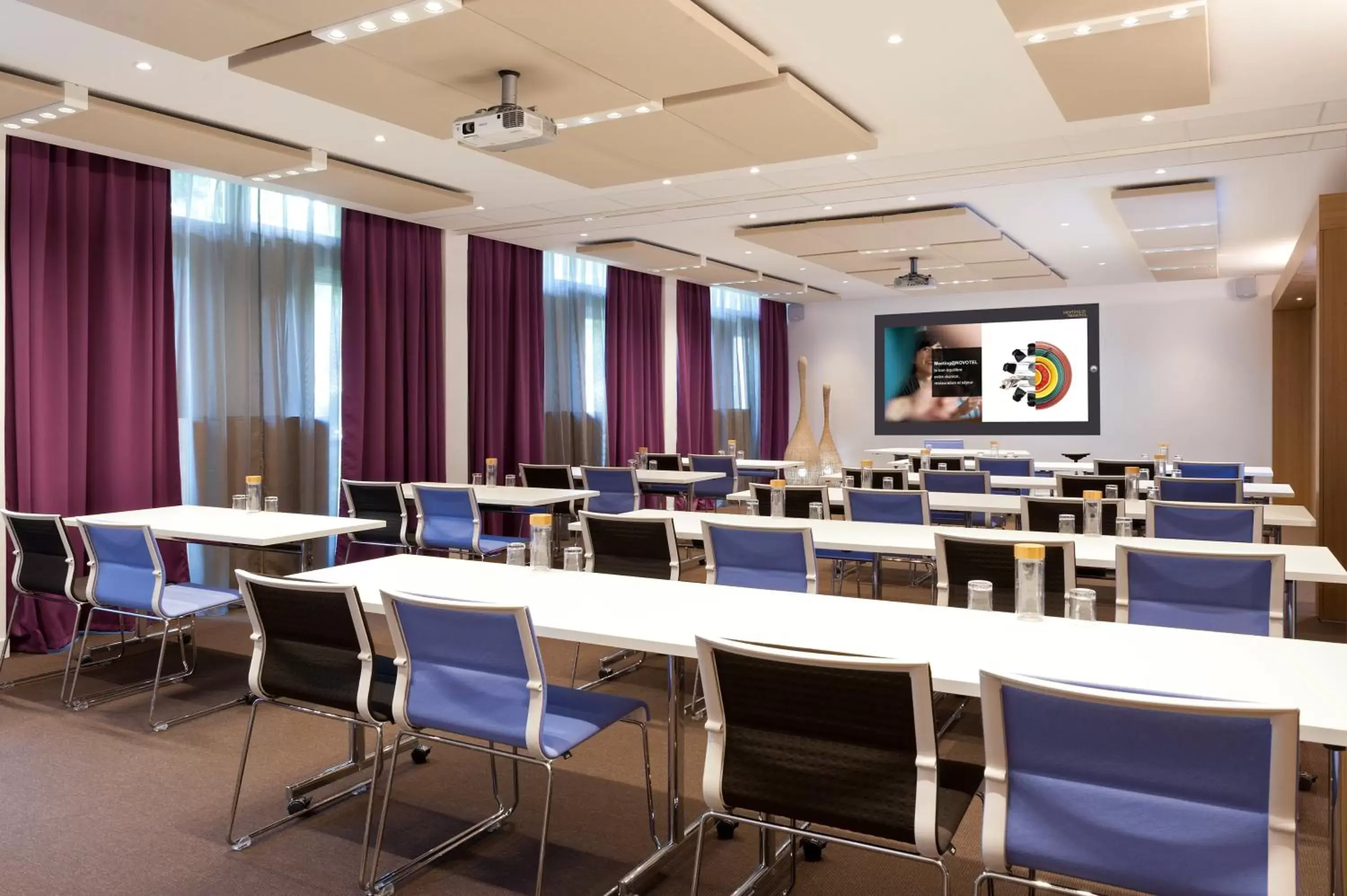 Meeting/conference room in Novotel Toulouse Centre Compans Caffarelli